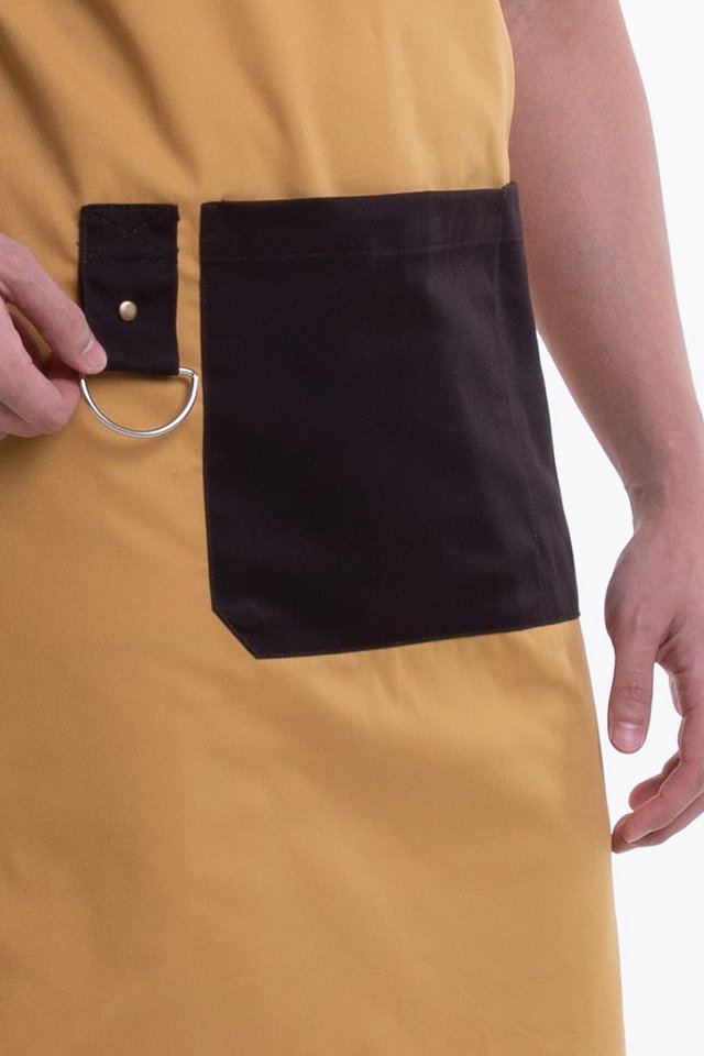 Full Apron with Contrast Strap, Pocket and Towel Hook (FHG-18720)