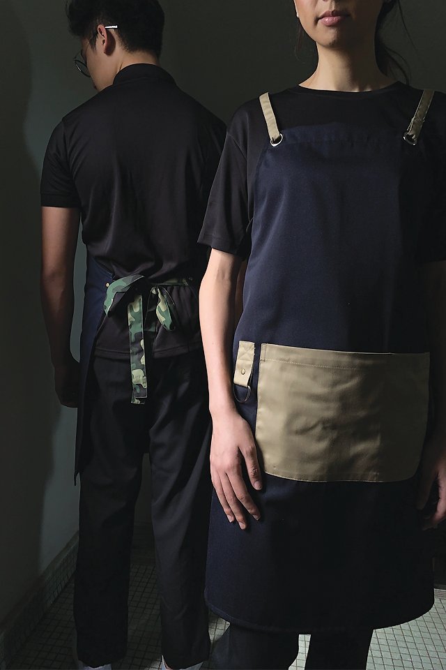 Full Apron with Contrast Strap, Pocket and Towel Hook (FHG-18720)