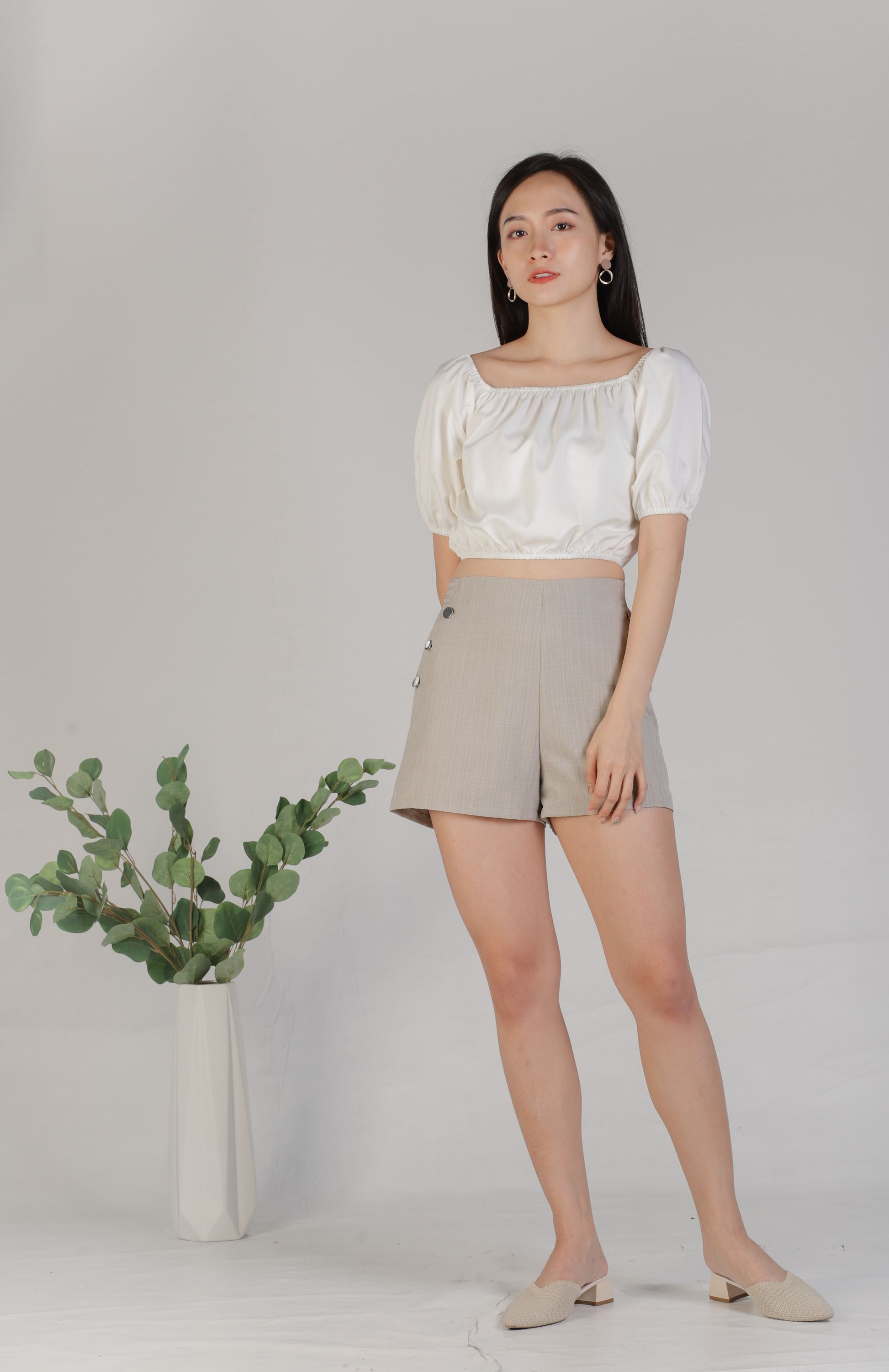 Madelyn Buttoned Bottom - Beige Stripes