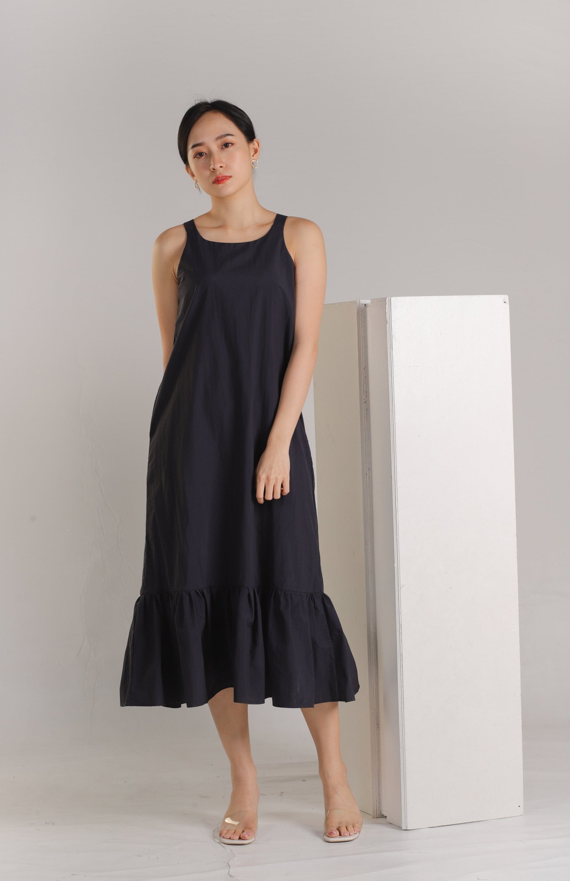 Drea Back Ribbon Midi Dress - Navy