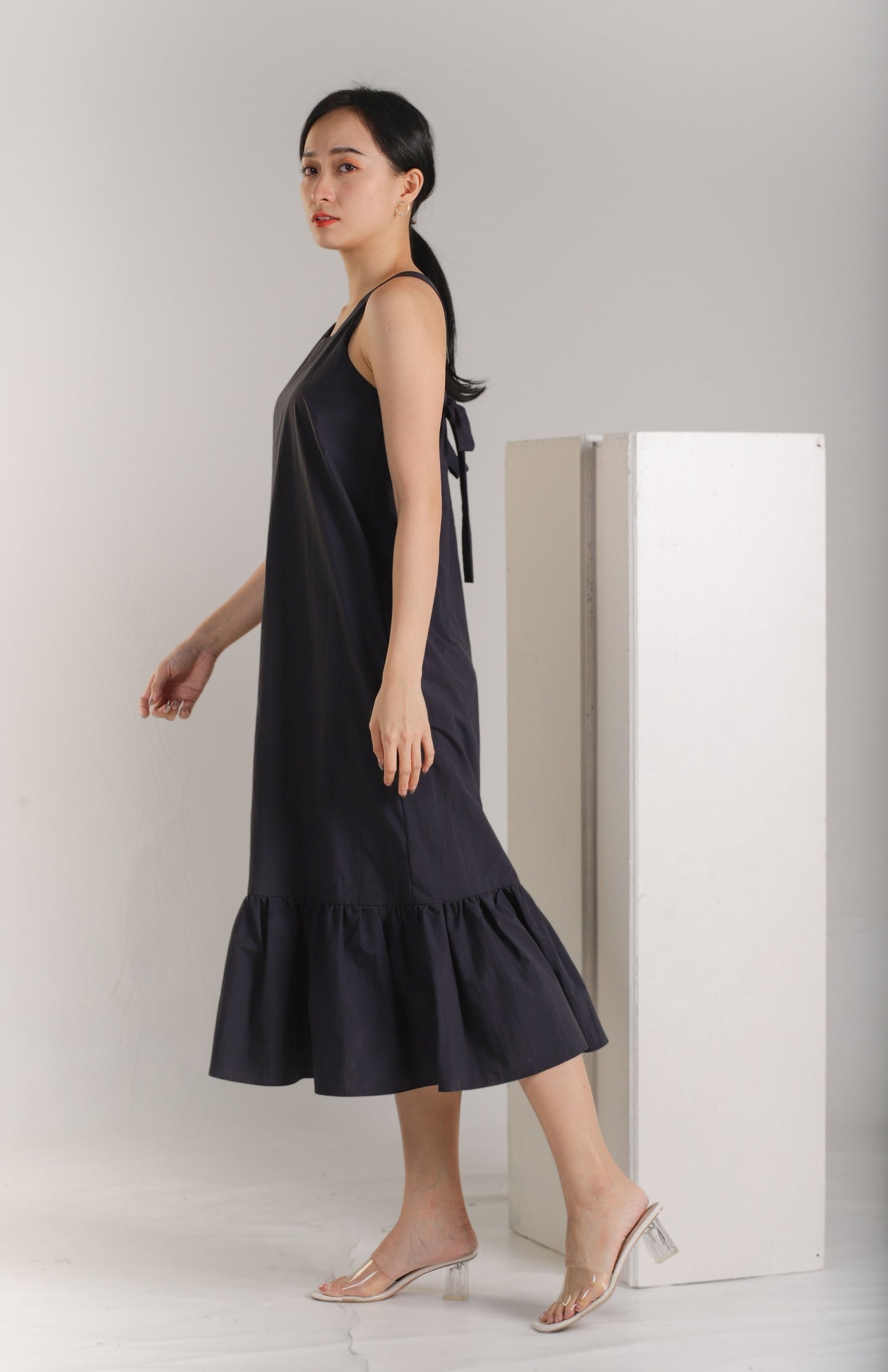 Drea Back Ribbon Midi Dress - Navy