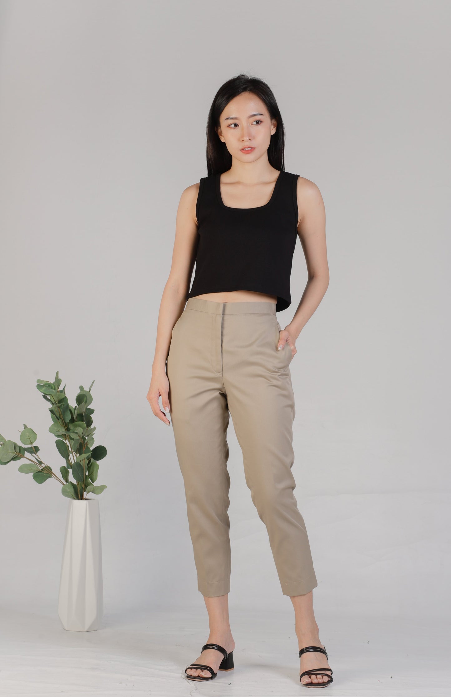 Malea Square Neck - Black