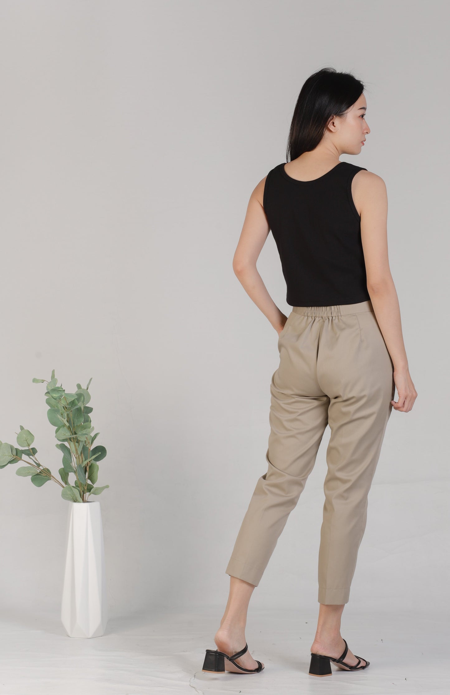 Malea Square Neck - Black