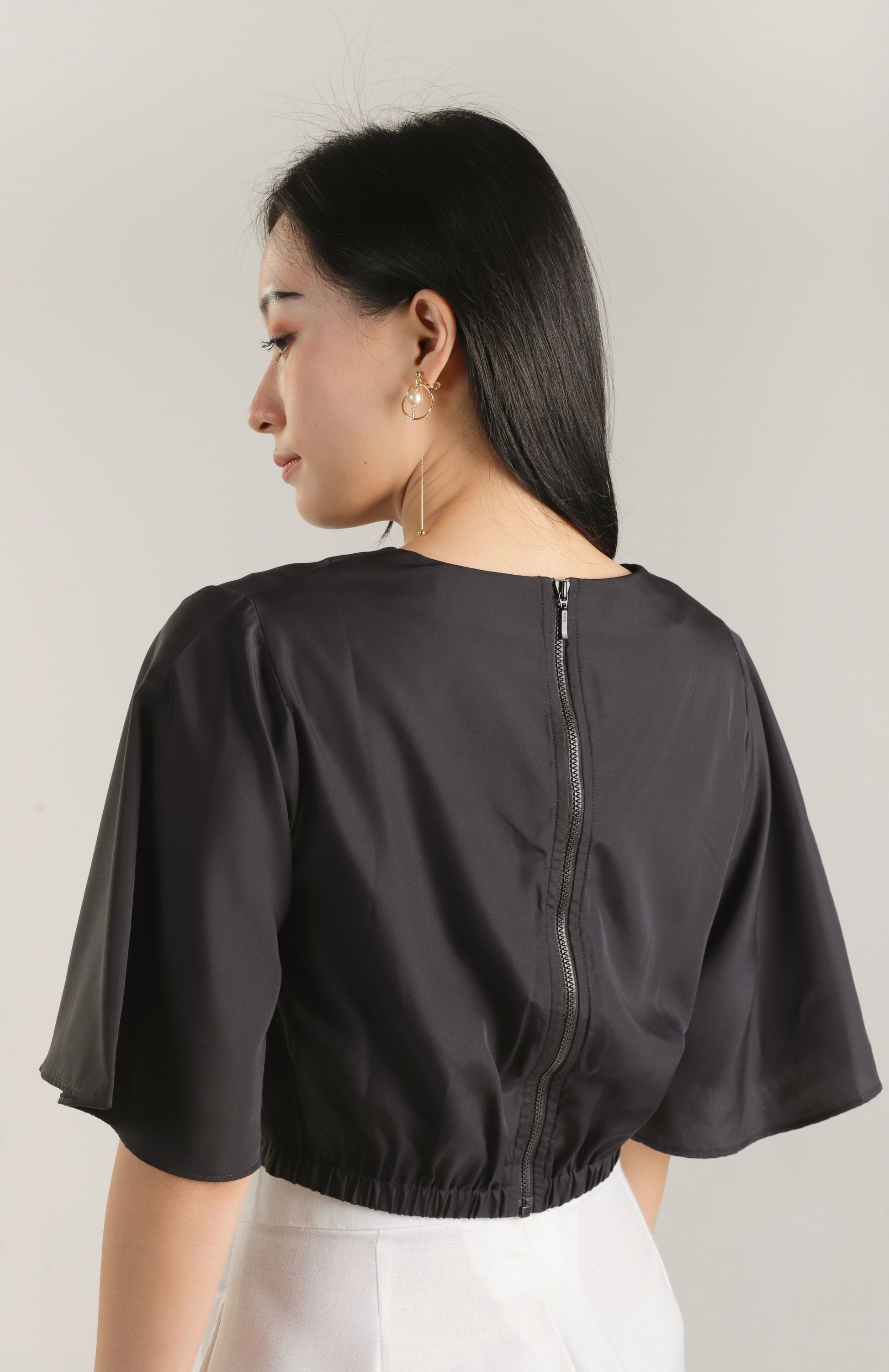 Ashlynn Twist Top - Black