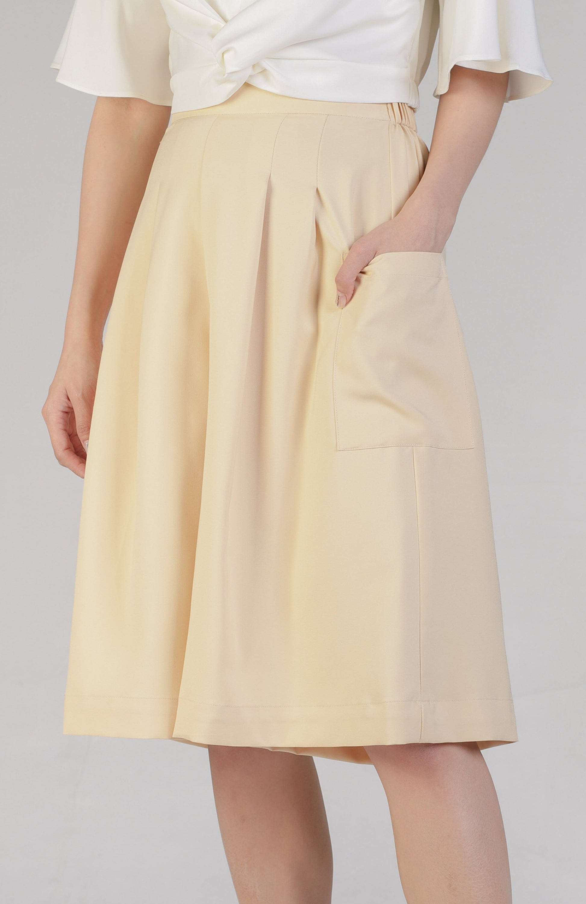 Meir Loose Pants - Pale Yellow