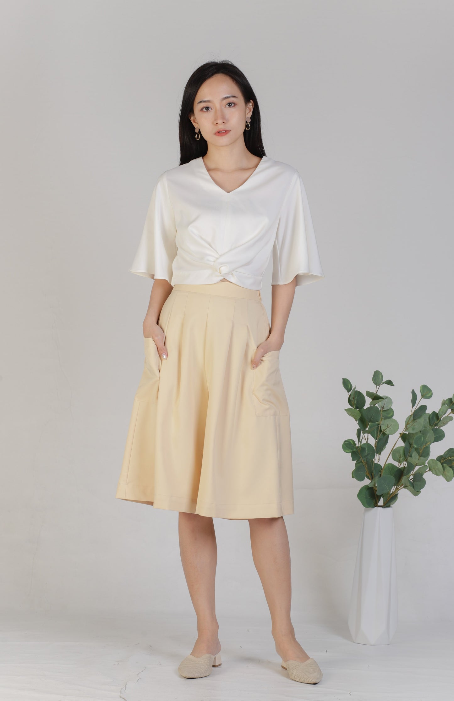 Ashlynn Twist Top - Ivory
