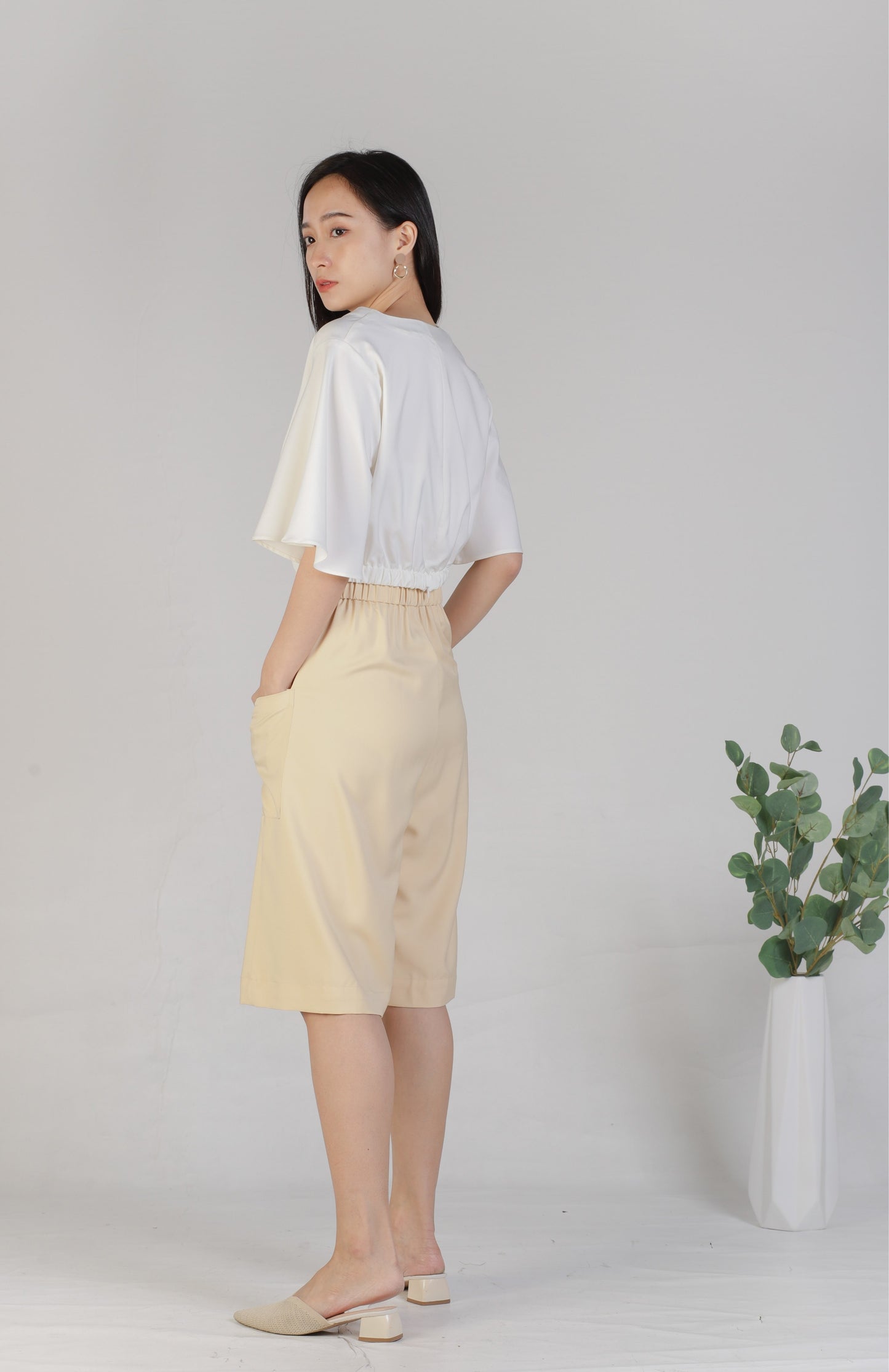 Ashlynn Twist Top - Ivory