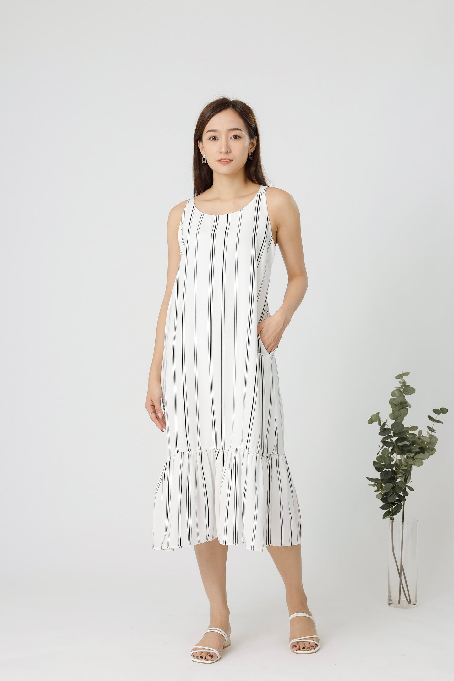 Andrea Back Ribbon Midi Dress - Monochrome