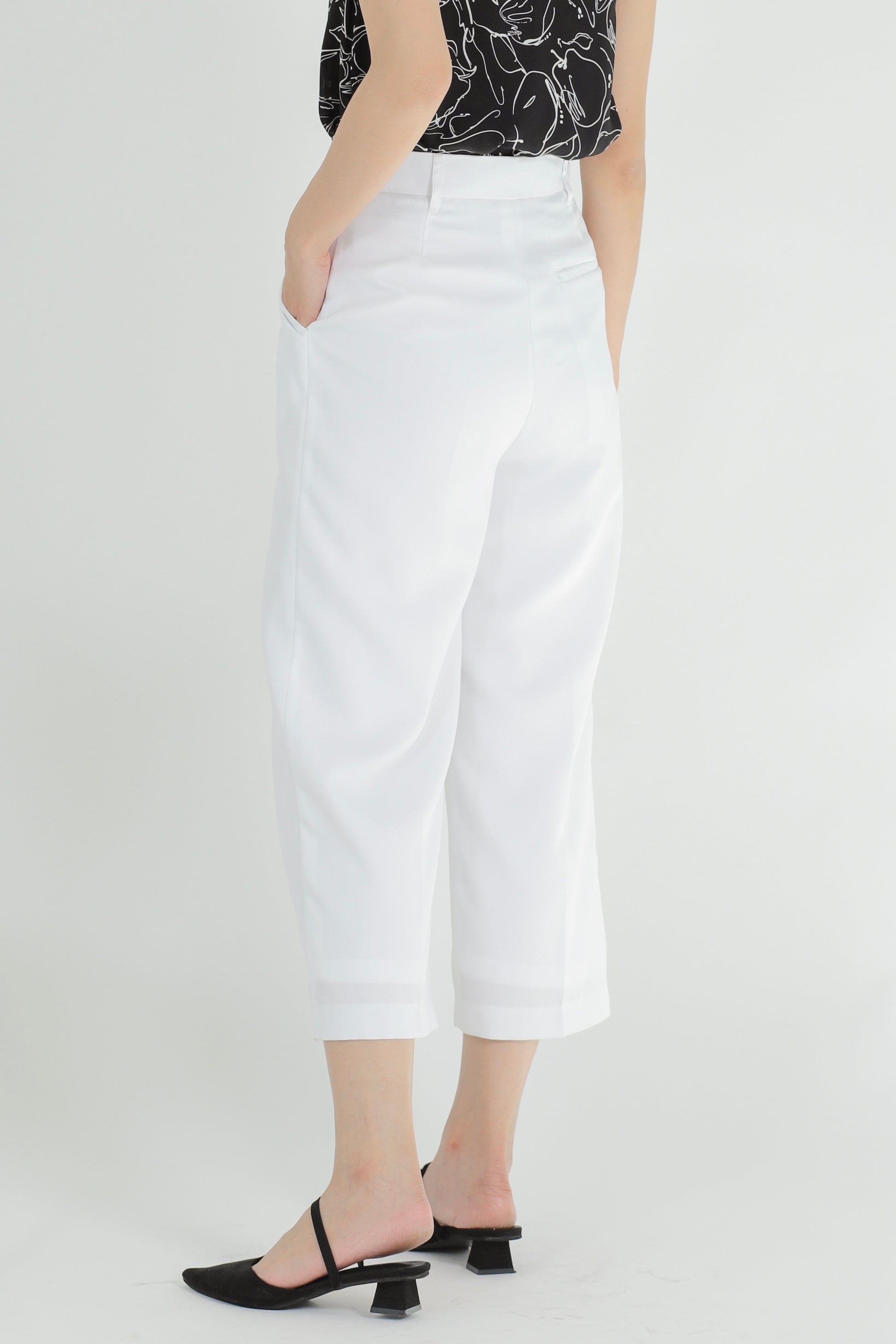 Arlyn Culottes Trouser - White