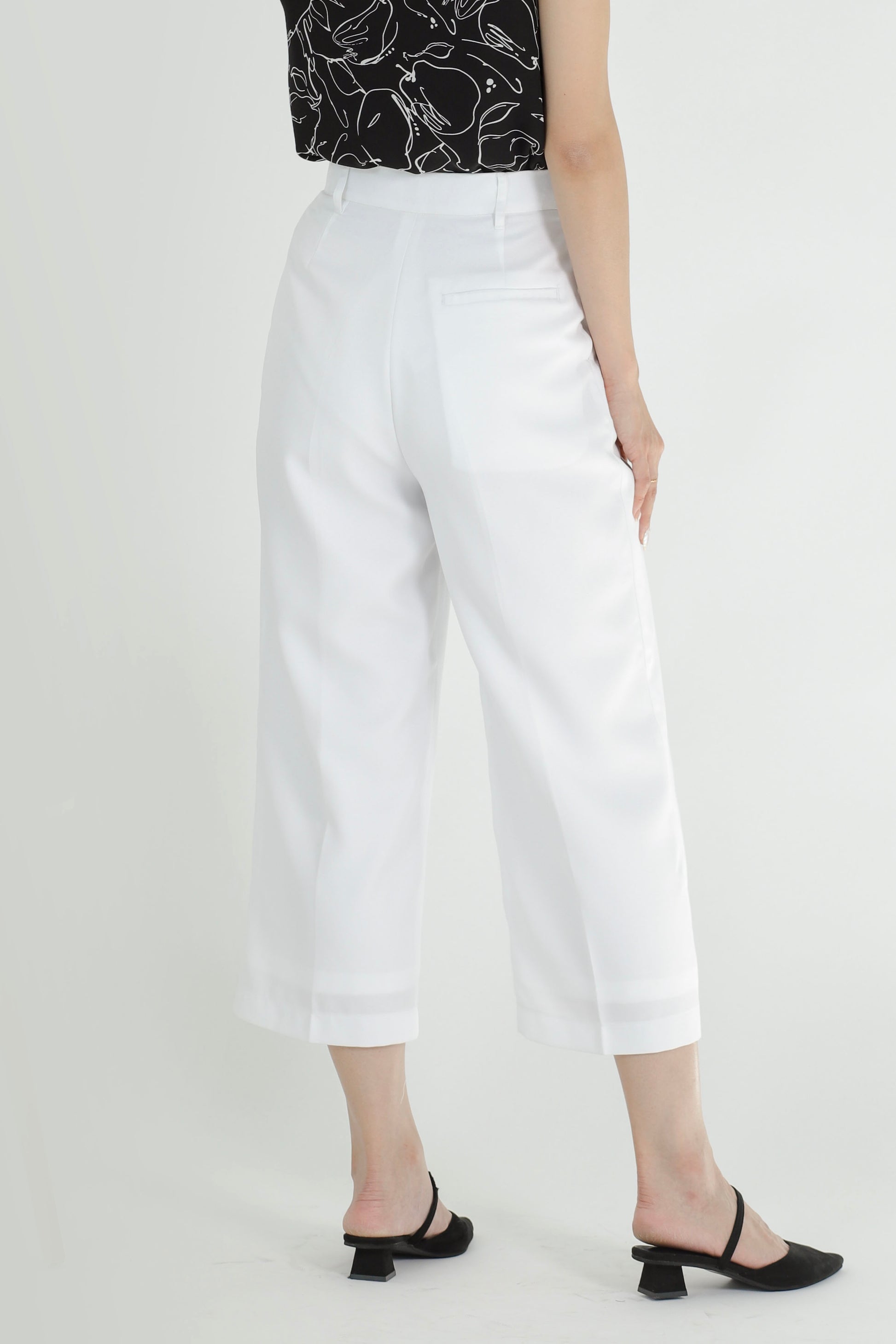 Arlyn Culottes Trouser - White