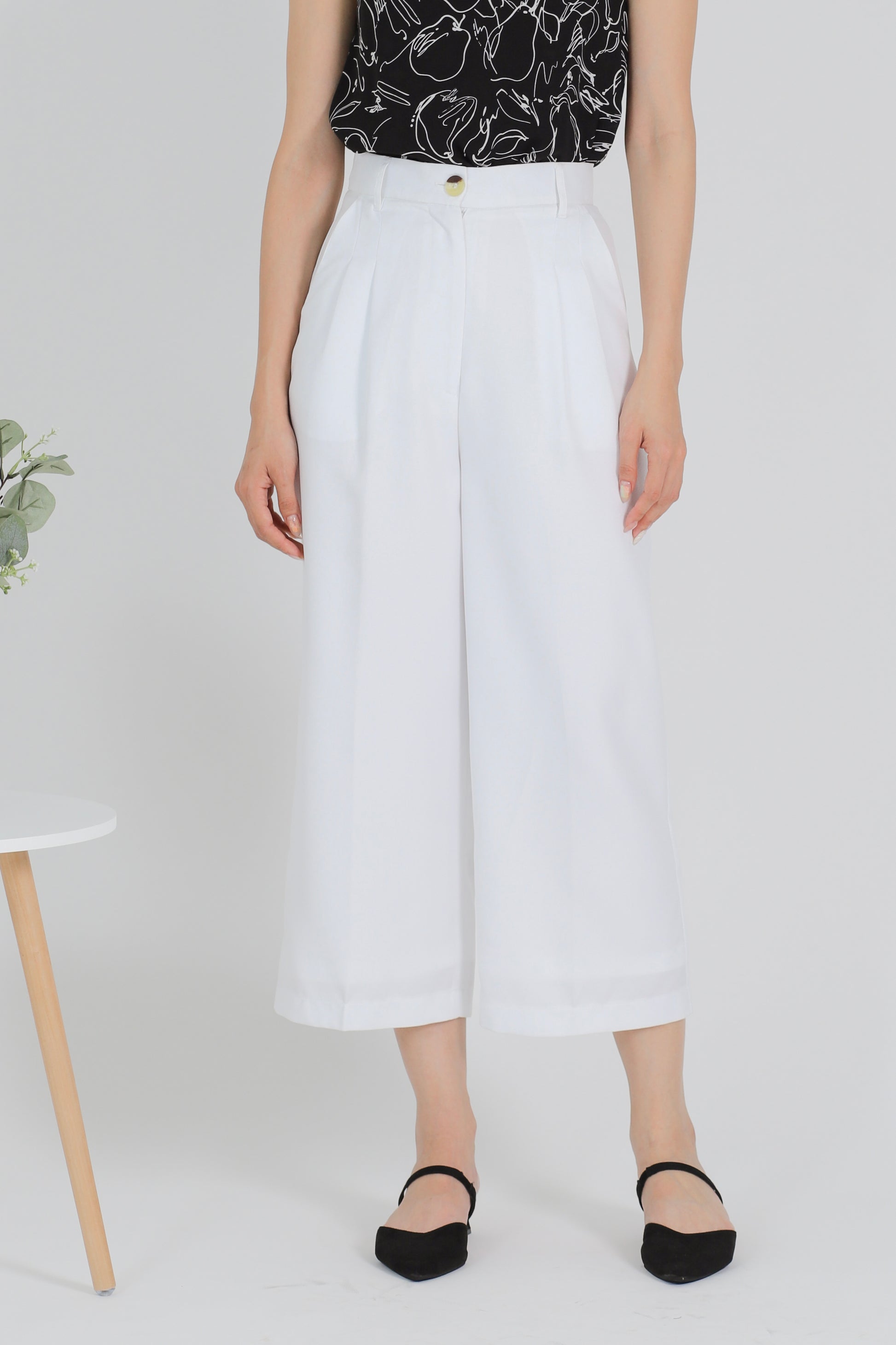 Arlyn Culottes Trouser - White