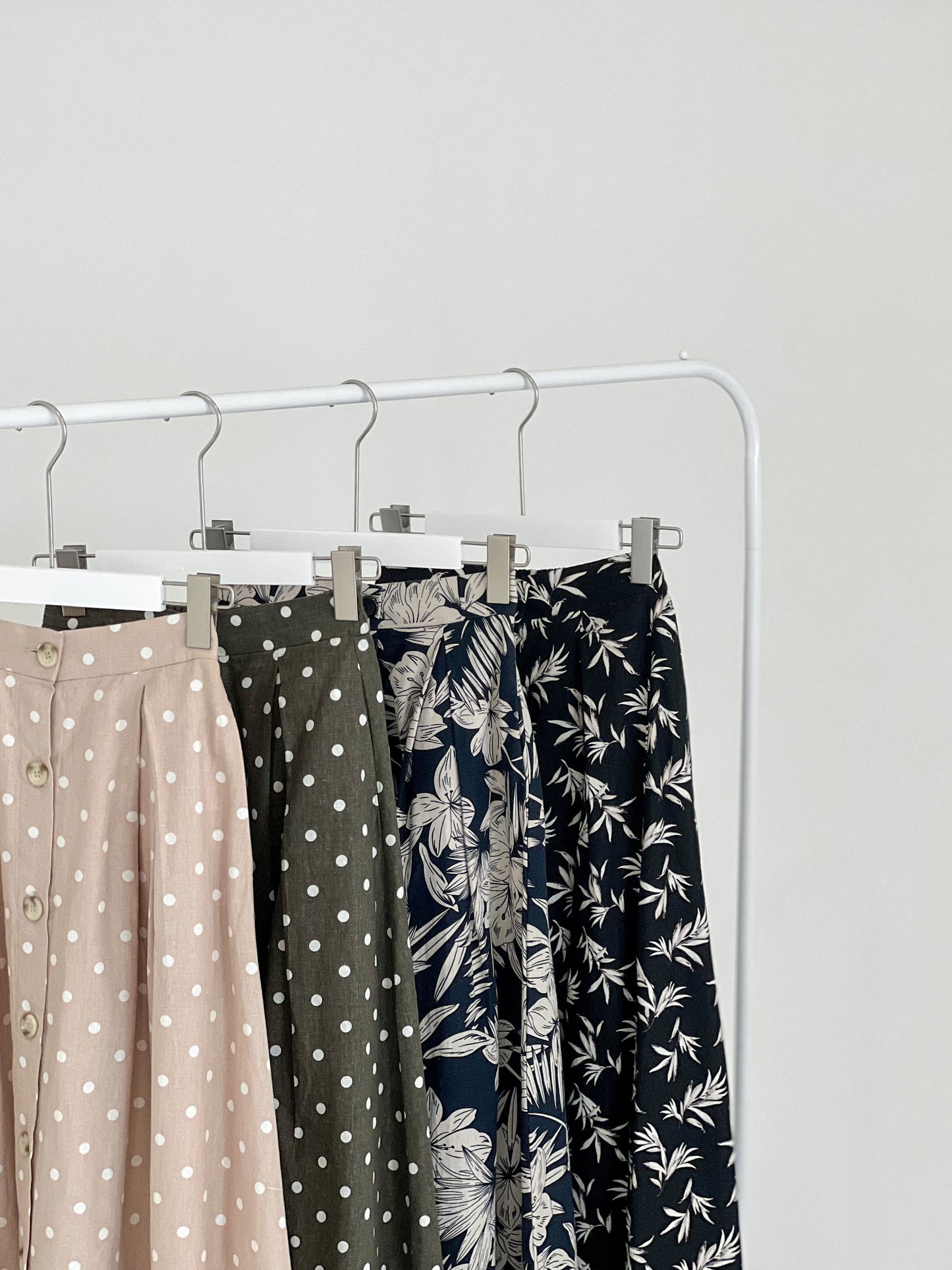Beatriz Printed Flare Skirt - Black