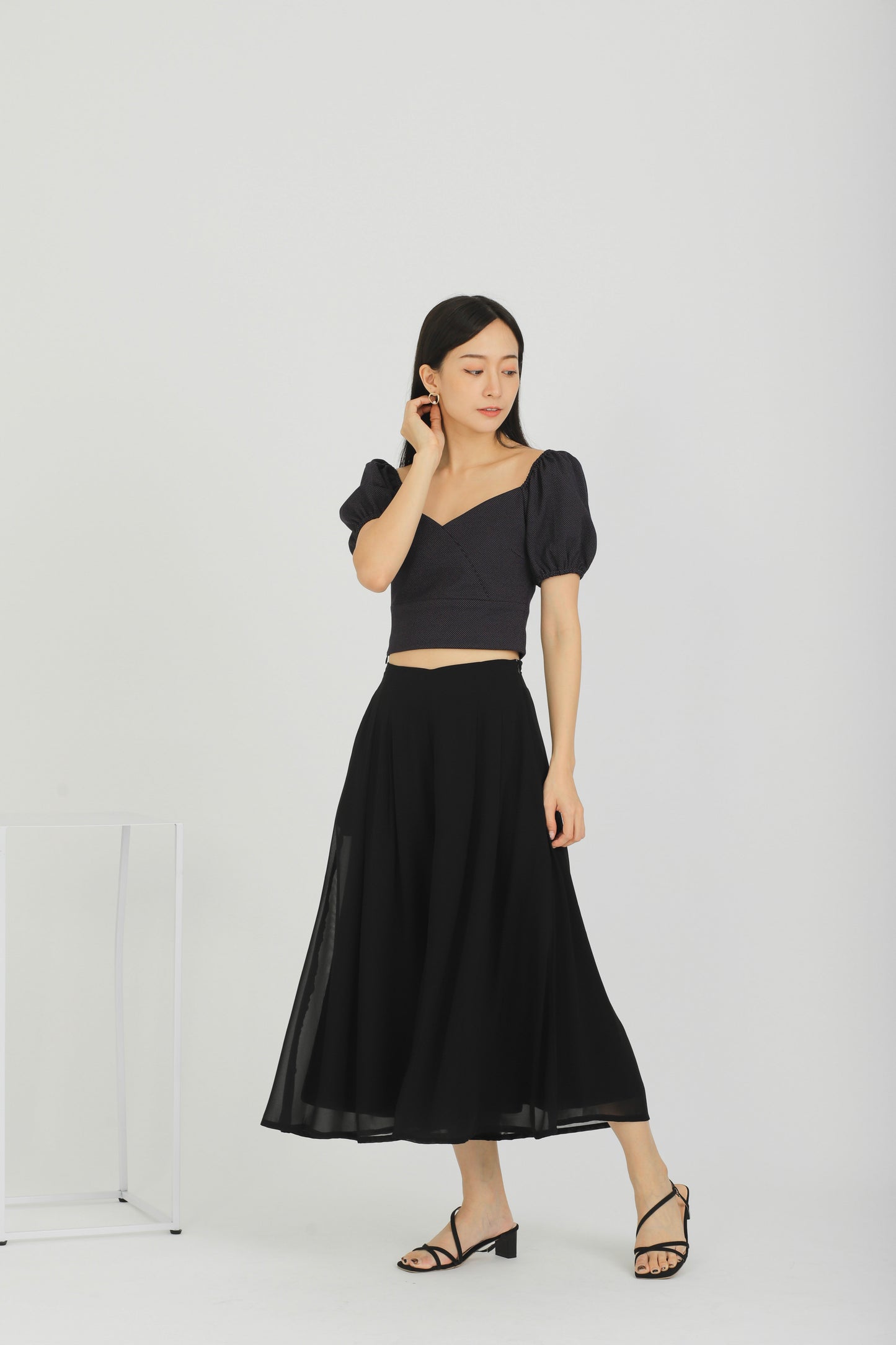 Braelynn Puff Sleeve Top - Navy
