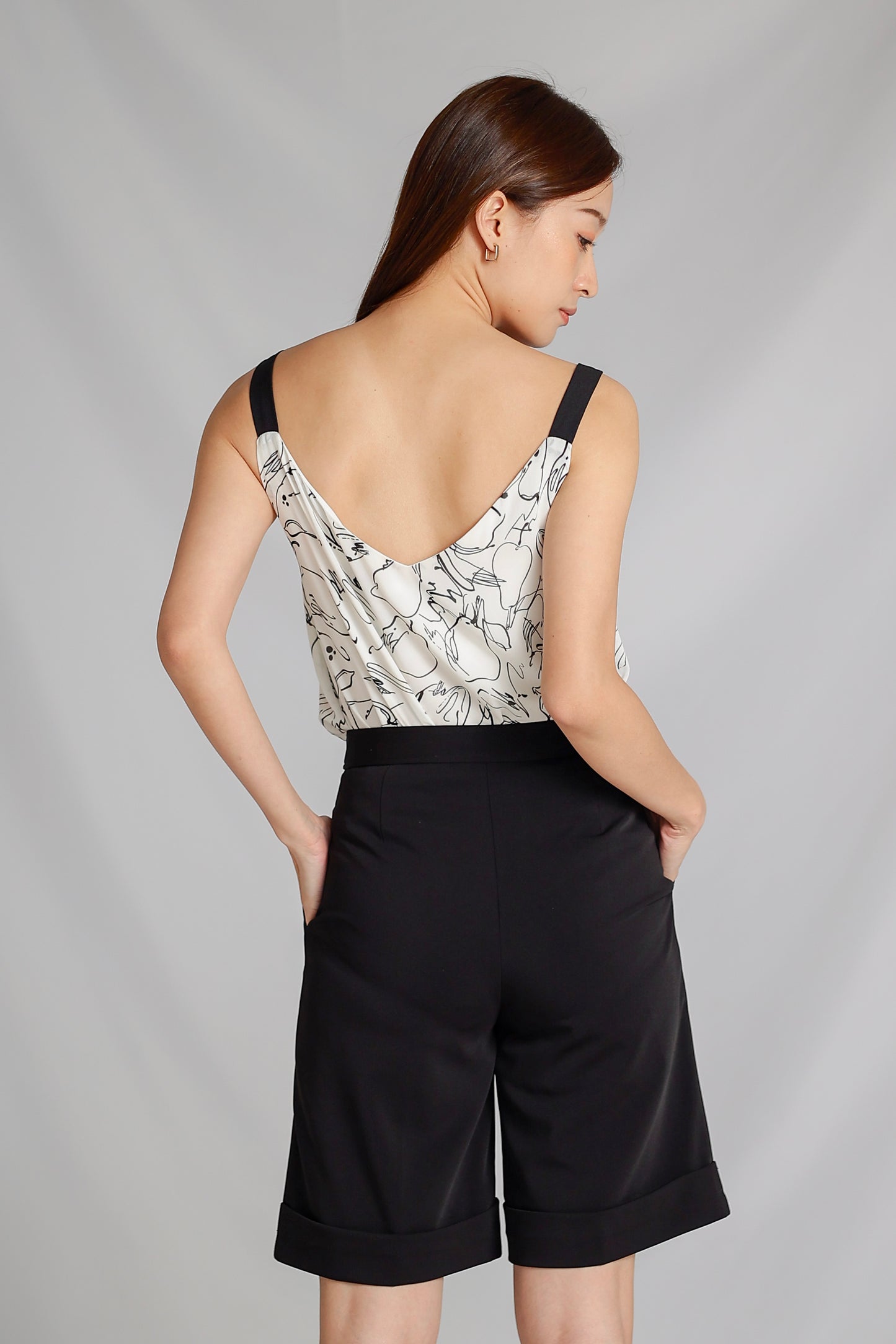 Catrin Bermuda Short - Black