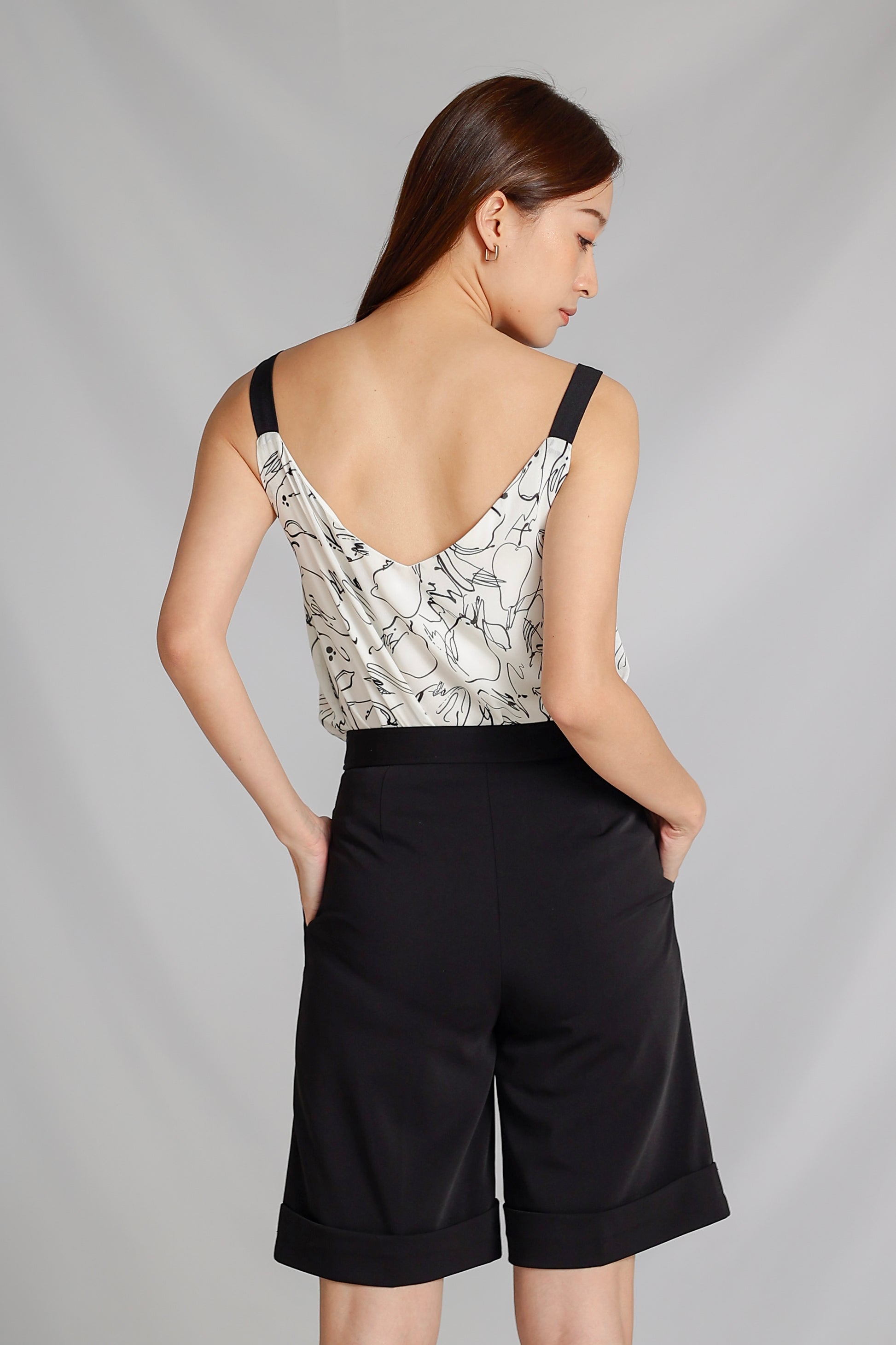Catrin Bermuda Short - Black