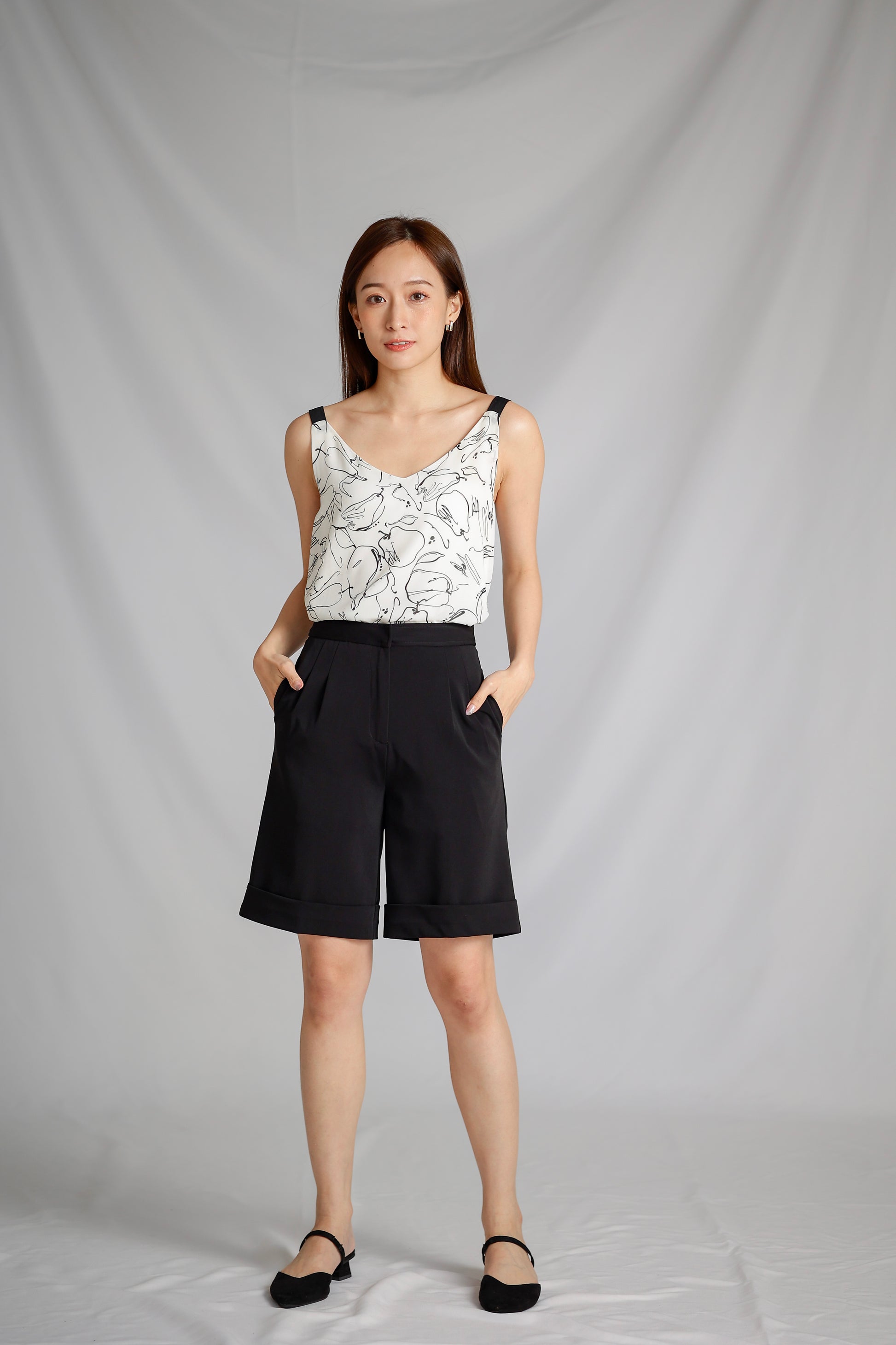 Catrin Bermuda Short - Black