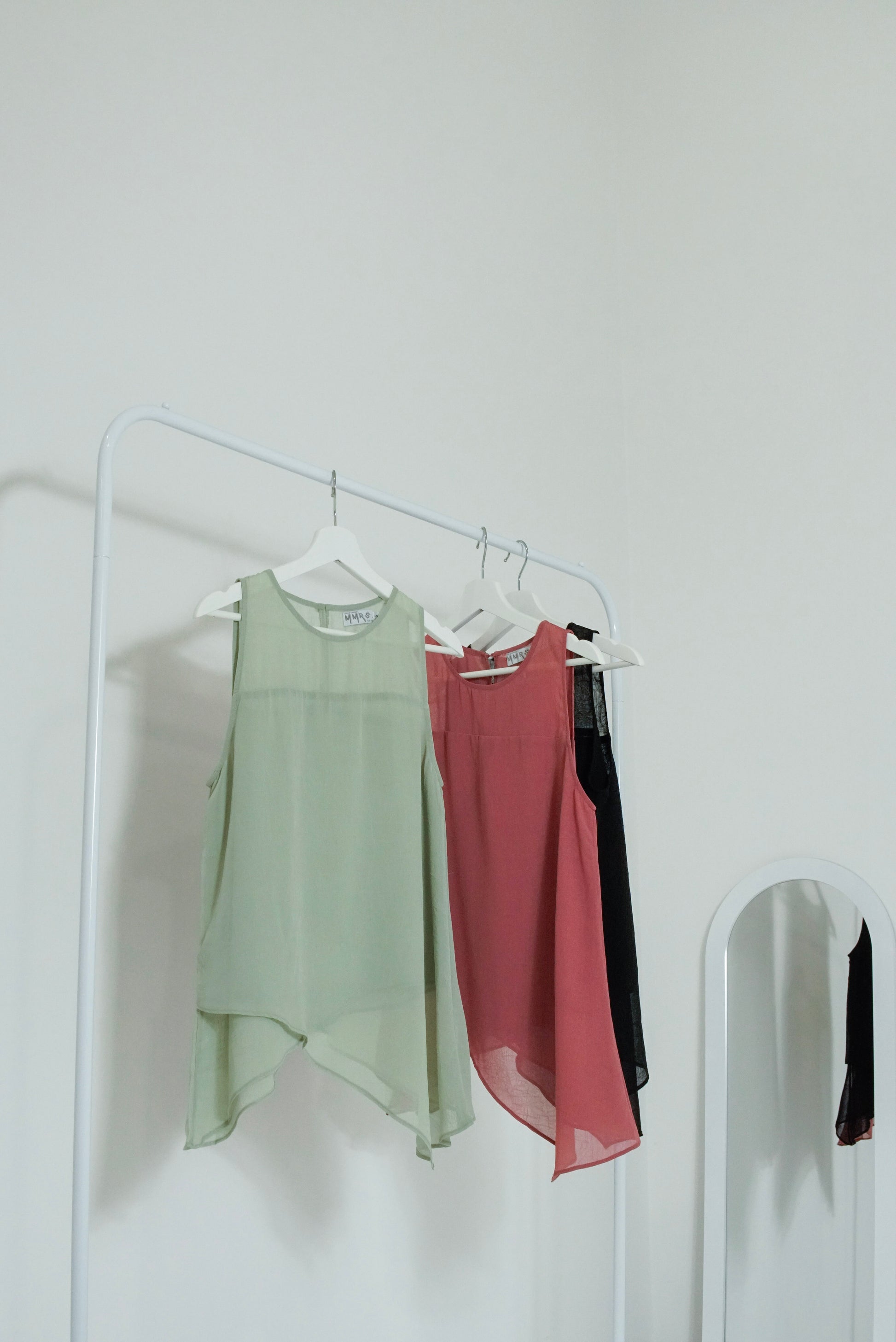 Aoife Asymmetric Hem Top - Sage