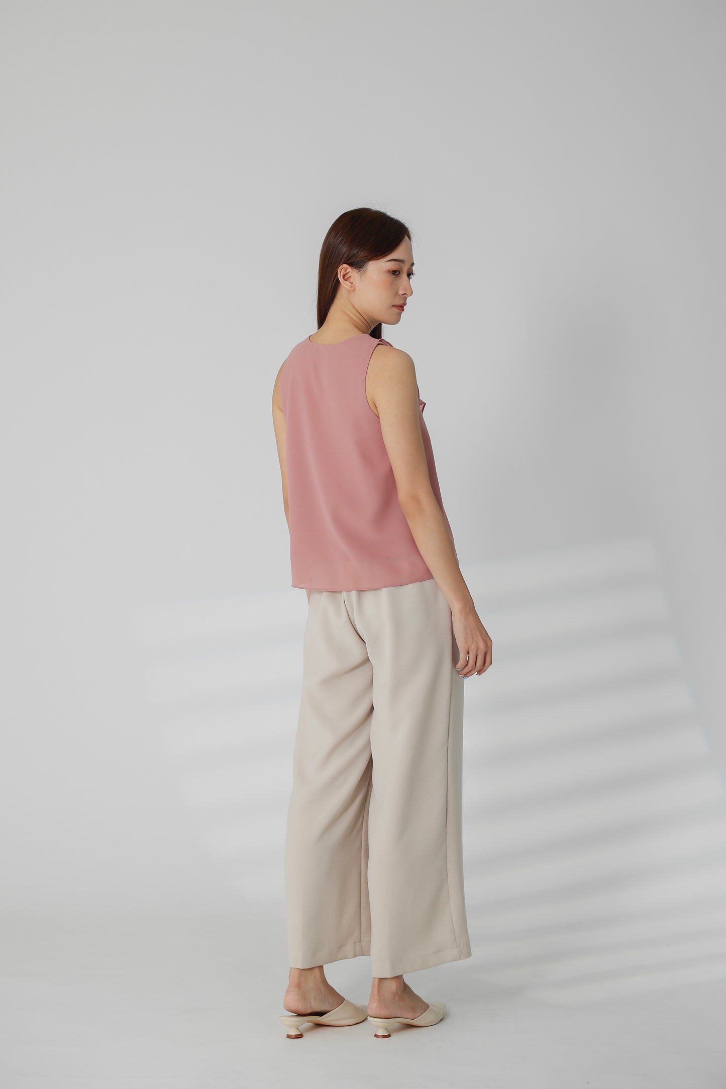 Eillie Slant Ruffles Top - Dust Pink