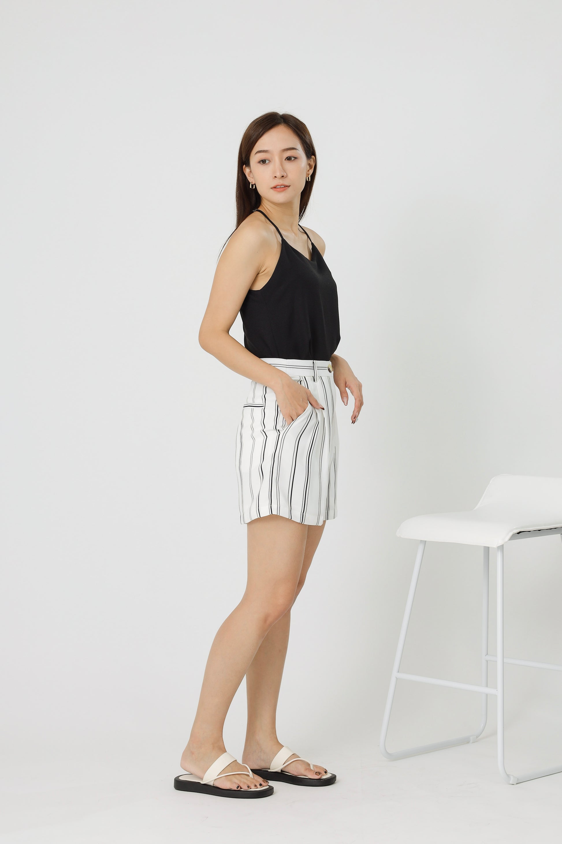 Ellis Stripe Short - Monochrome