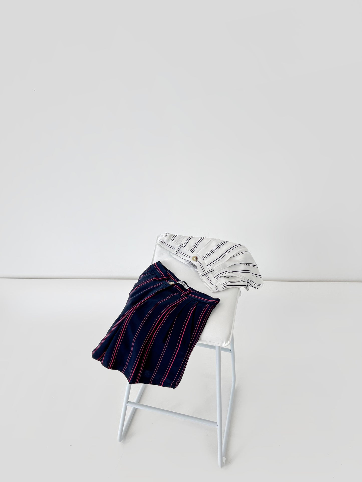 Ellis Stripe Short - Coloured