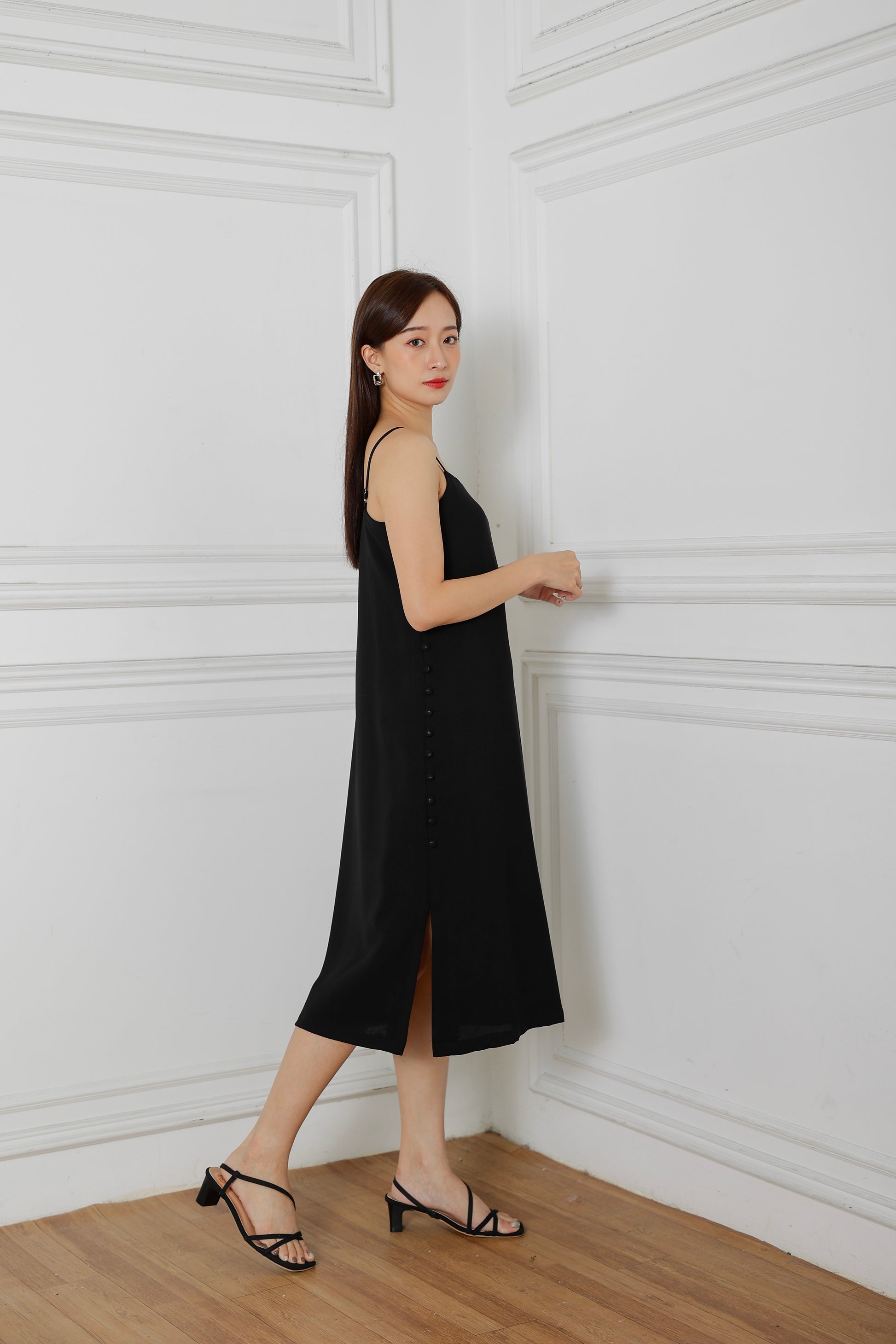 Emily Side Buttoned Dress - Black