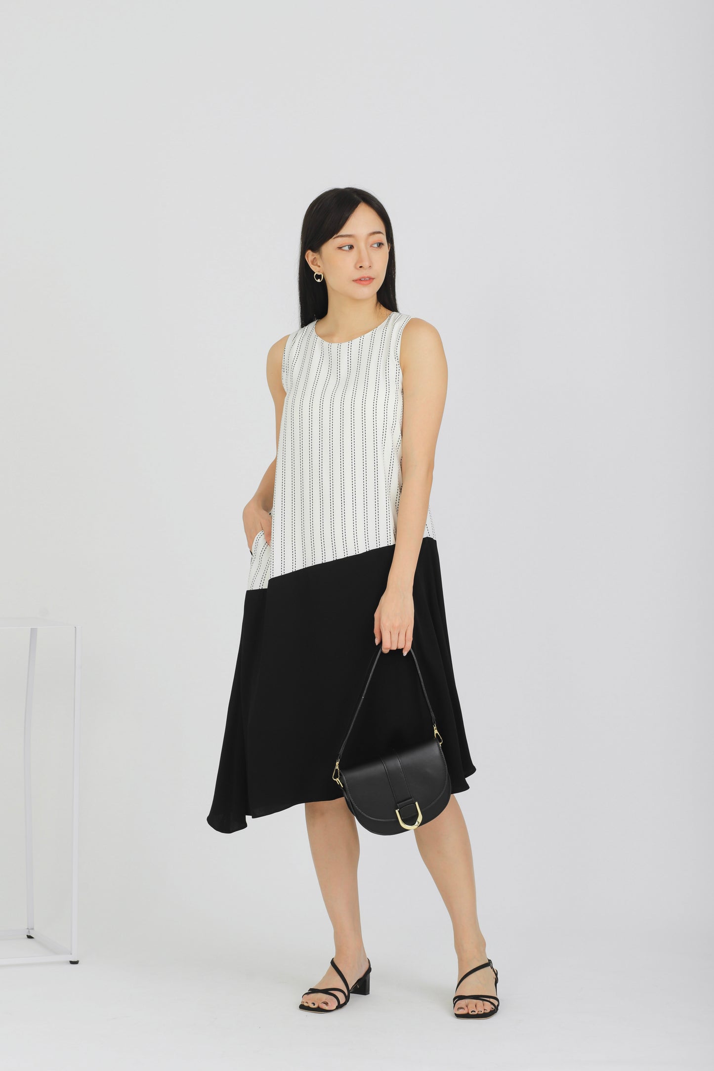 Tori Colour Block Dress - Monochrome