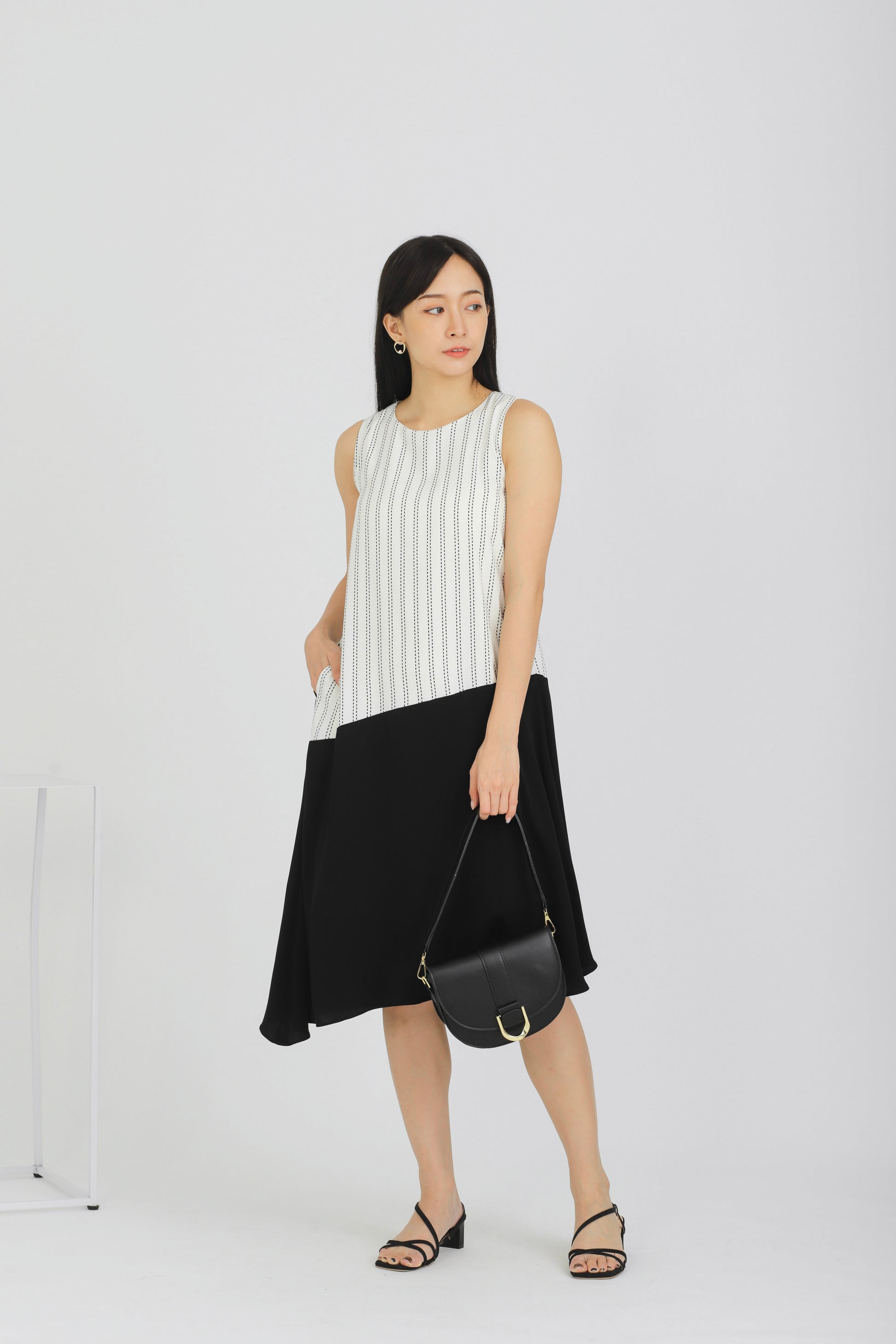 Tori Colour Block Dress - Monochrome