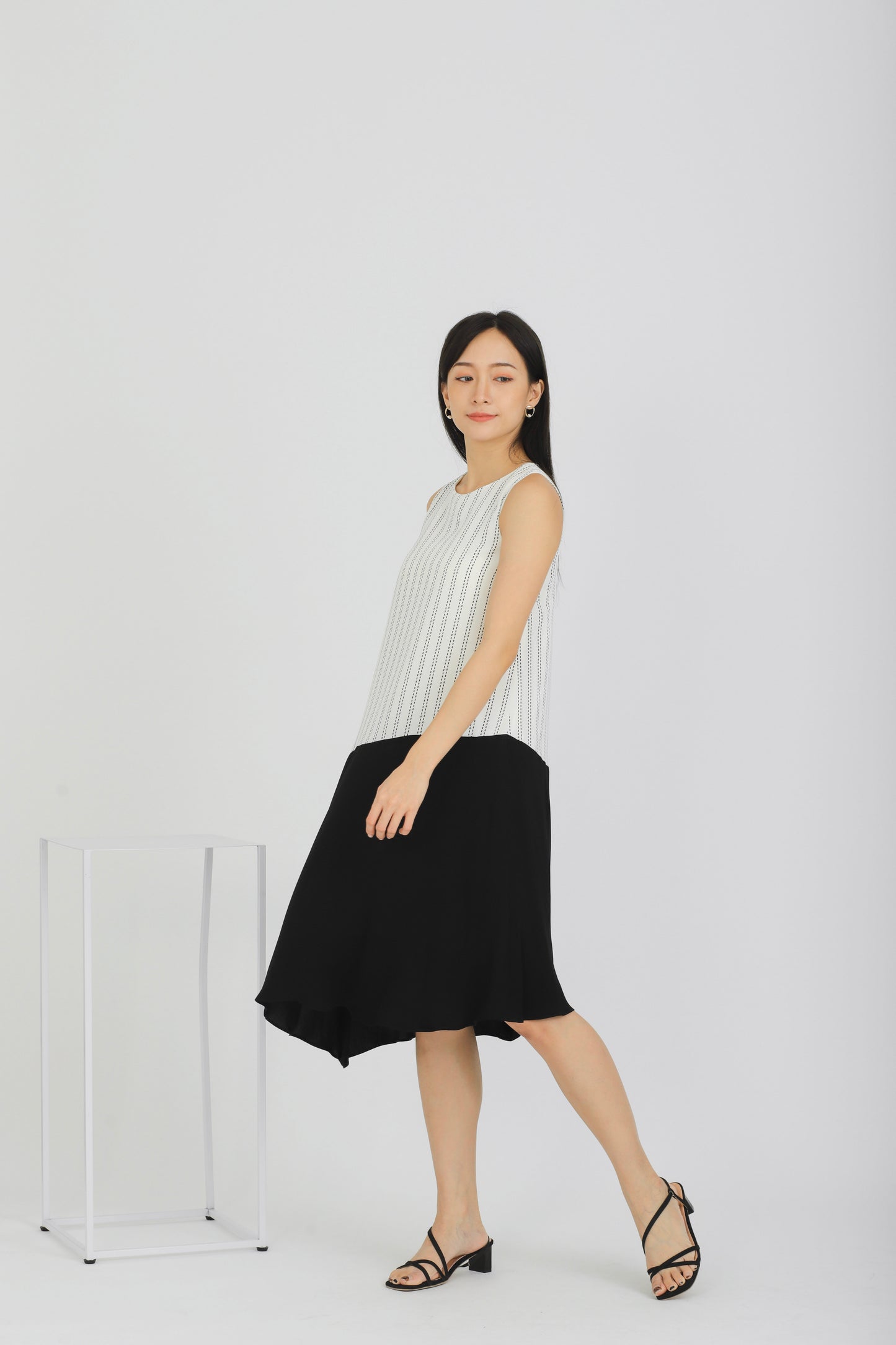 Tori Colour Block Dress - Monochrome