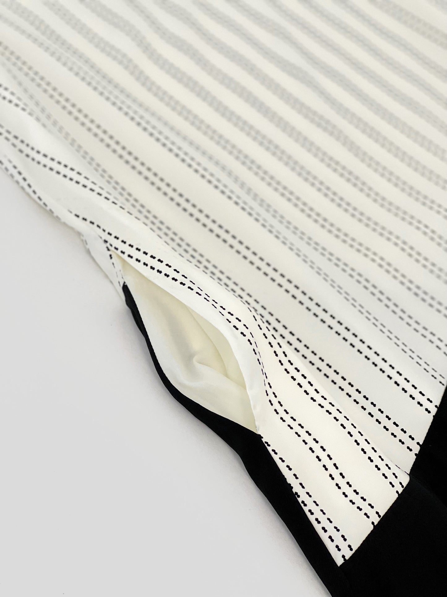 Tori Colour Block Dress - Monochrome