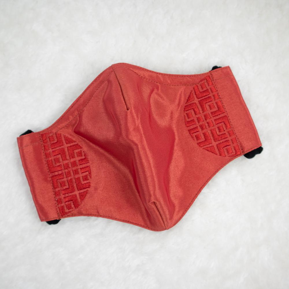 ORIENTAL / RED