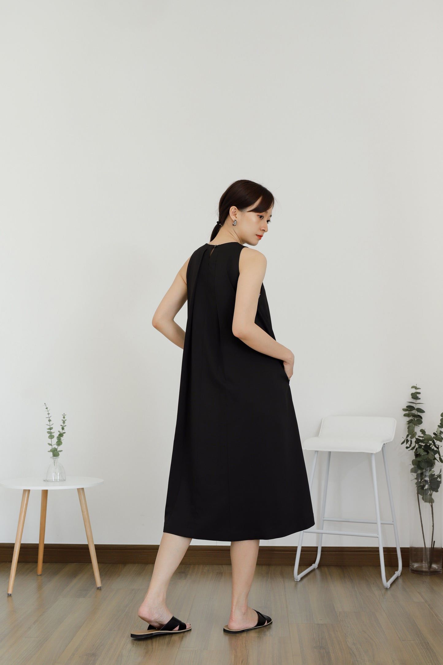 Ophelia Flared Midi Dress - Black