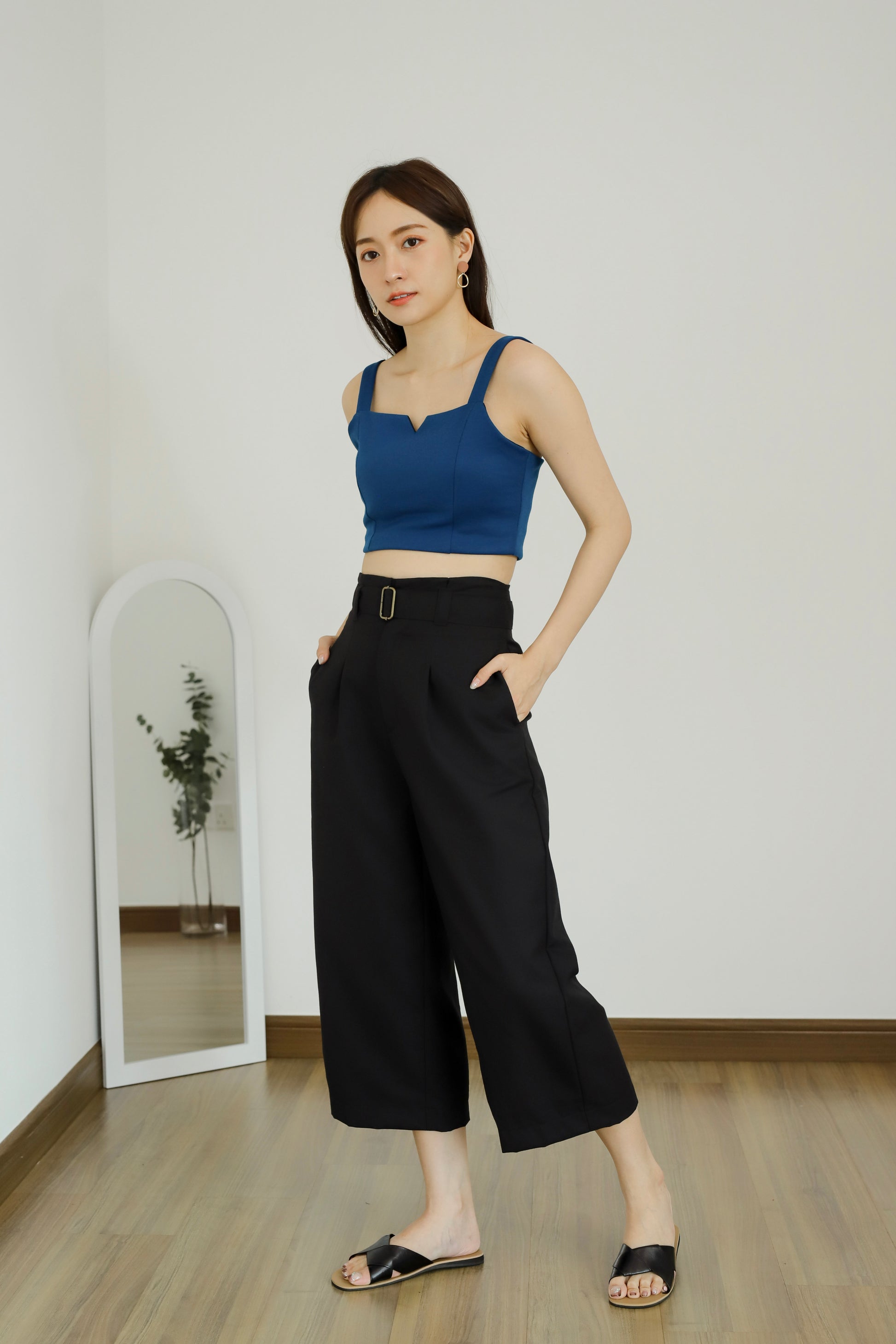 Vera Cropped Tank Top - Turquoise