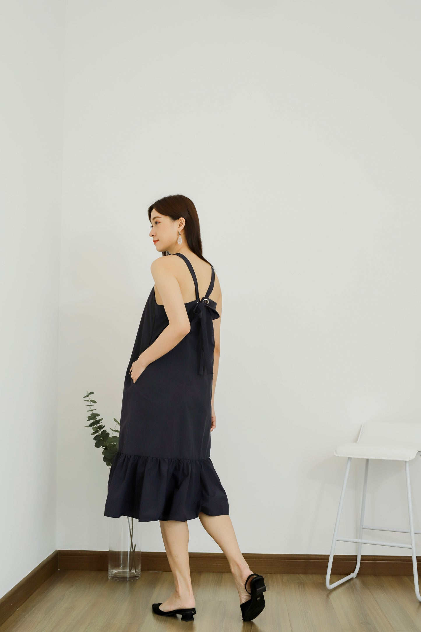 Drea Back Ribbon Midi Dress - Navy