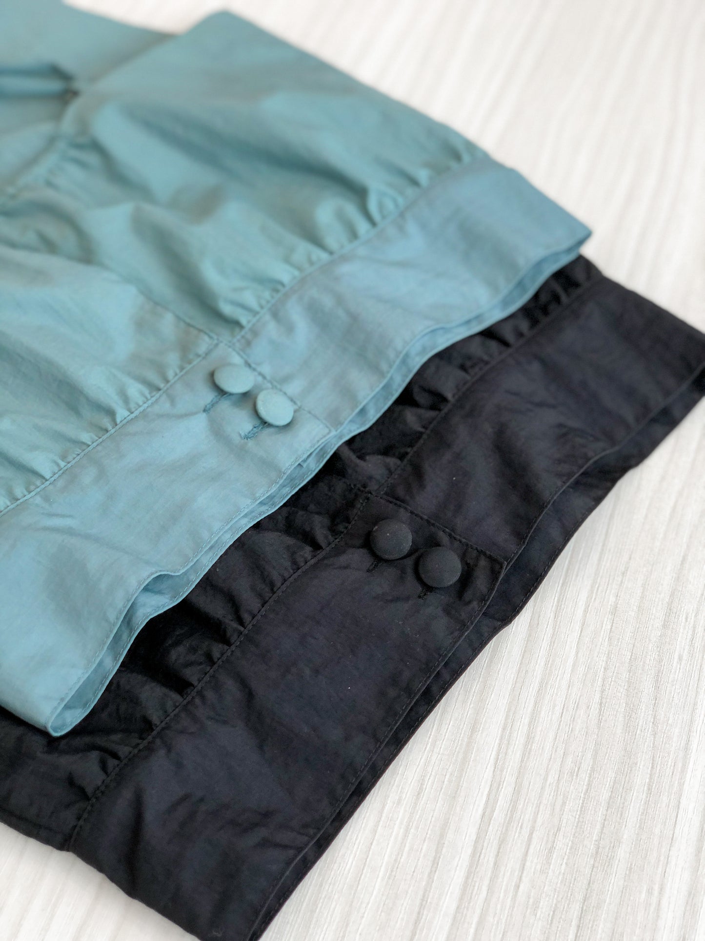 Avya Cami Cropped - Black