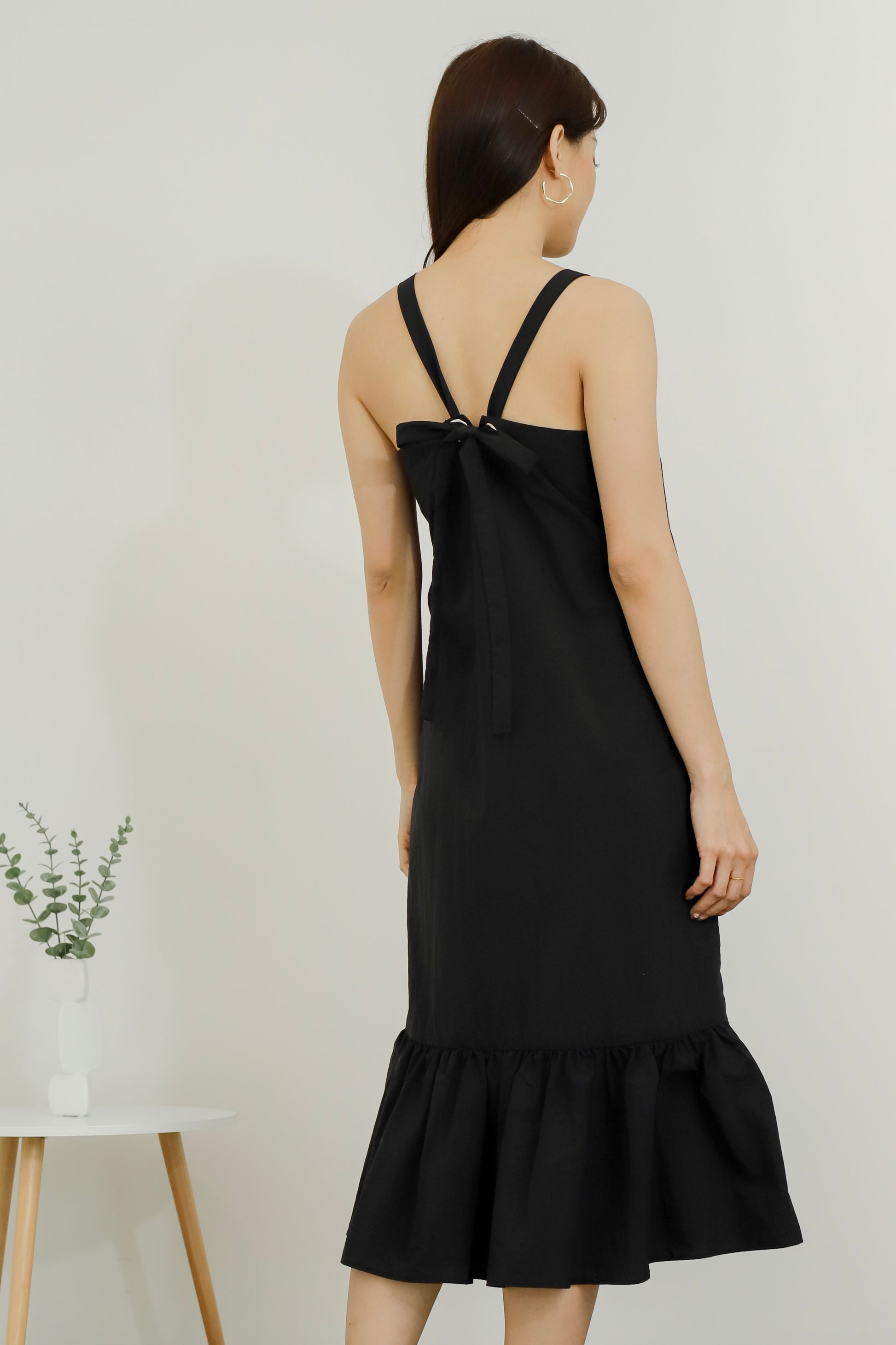 Drea Back Ribbon Midi Dress - Black
