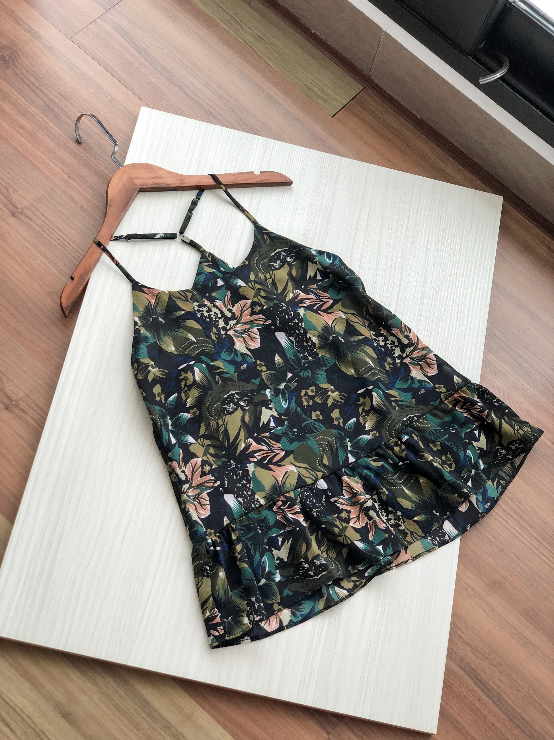 Areca Y-Ruffles Top - Floral