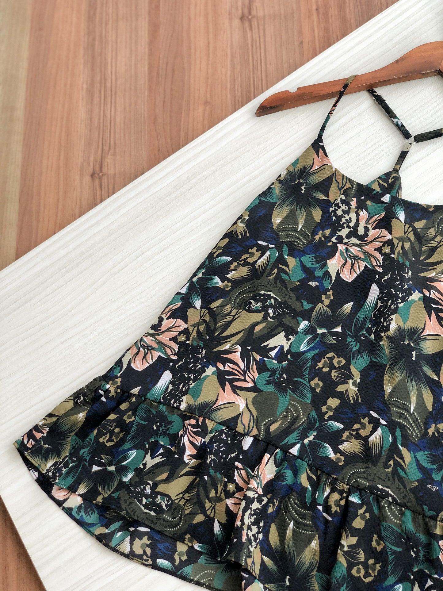 Areca Y-Ruffles Top - Floral