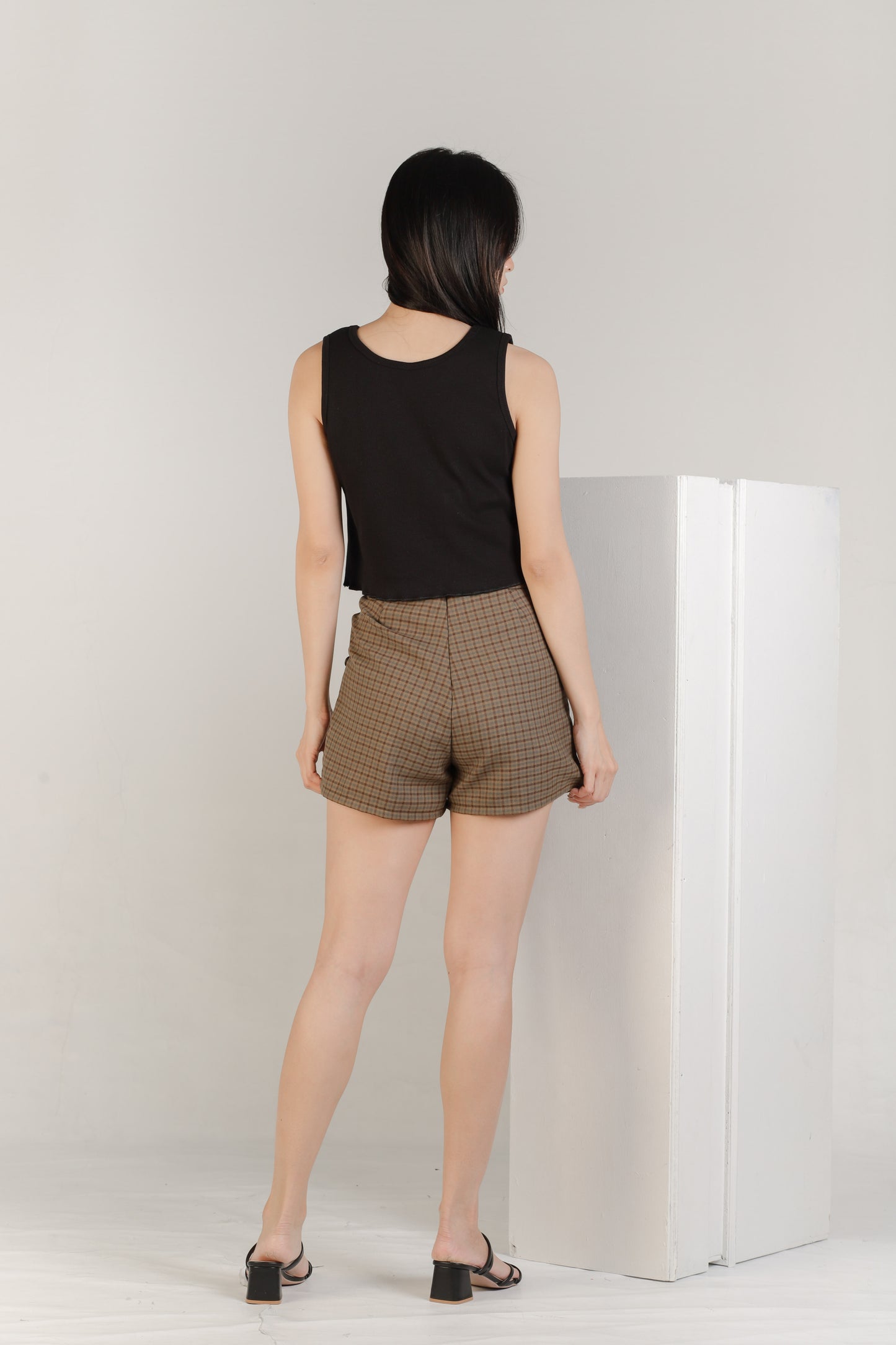 Olive Ruffle Tank - Black