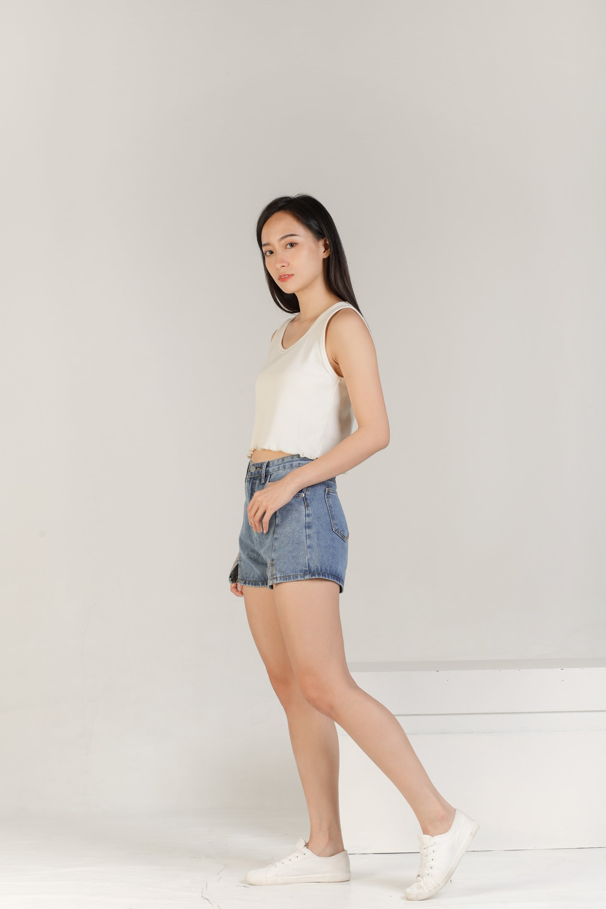 Olive Ruffle Tank - Cream
