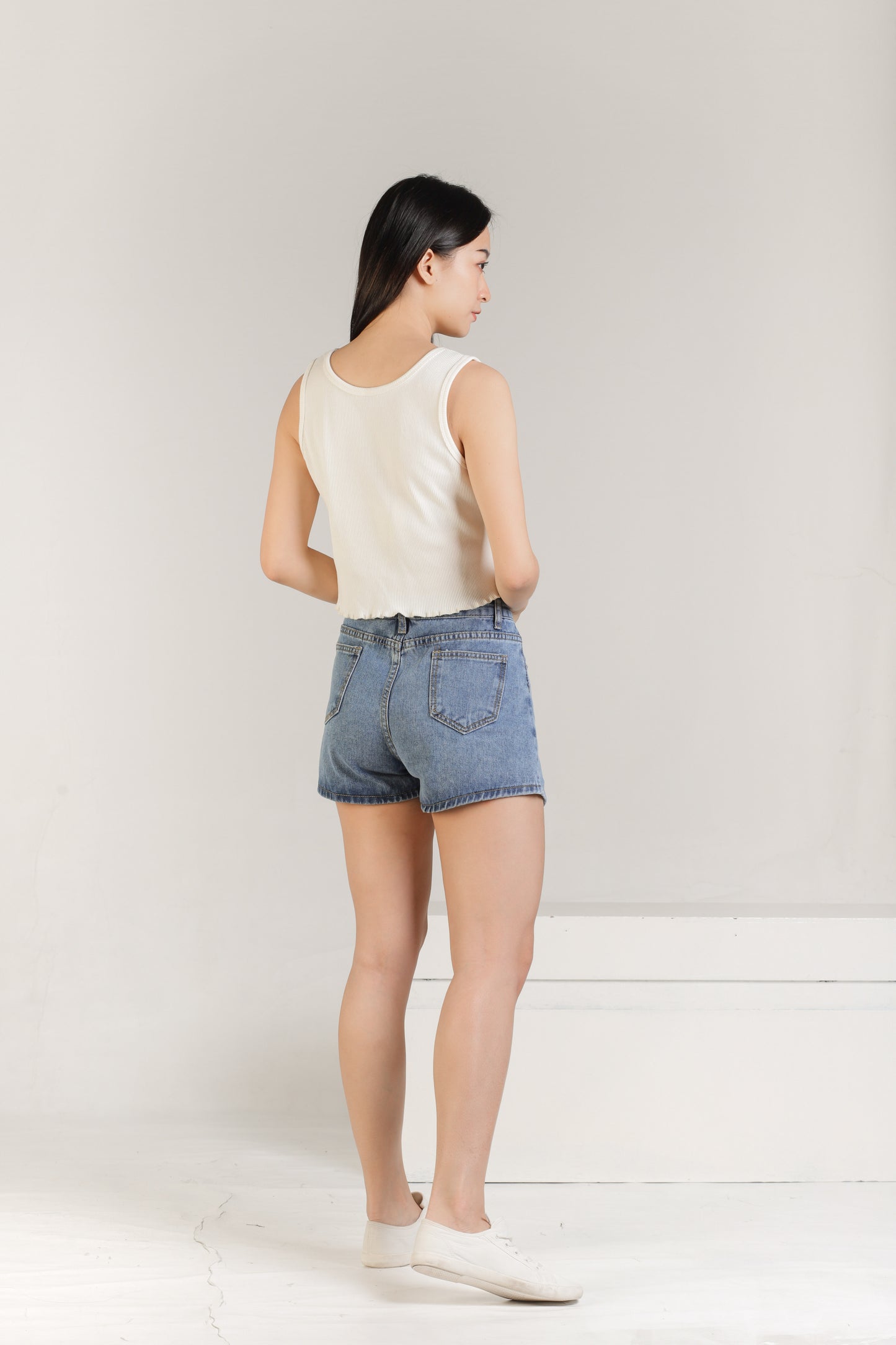 Olive Ruffle Tank - Cream