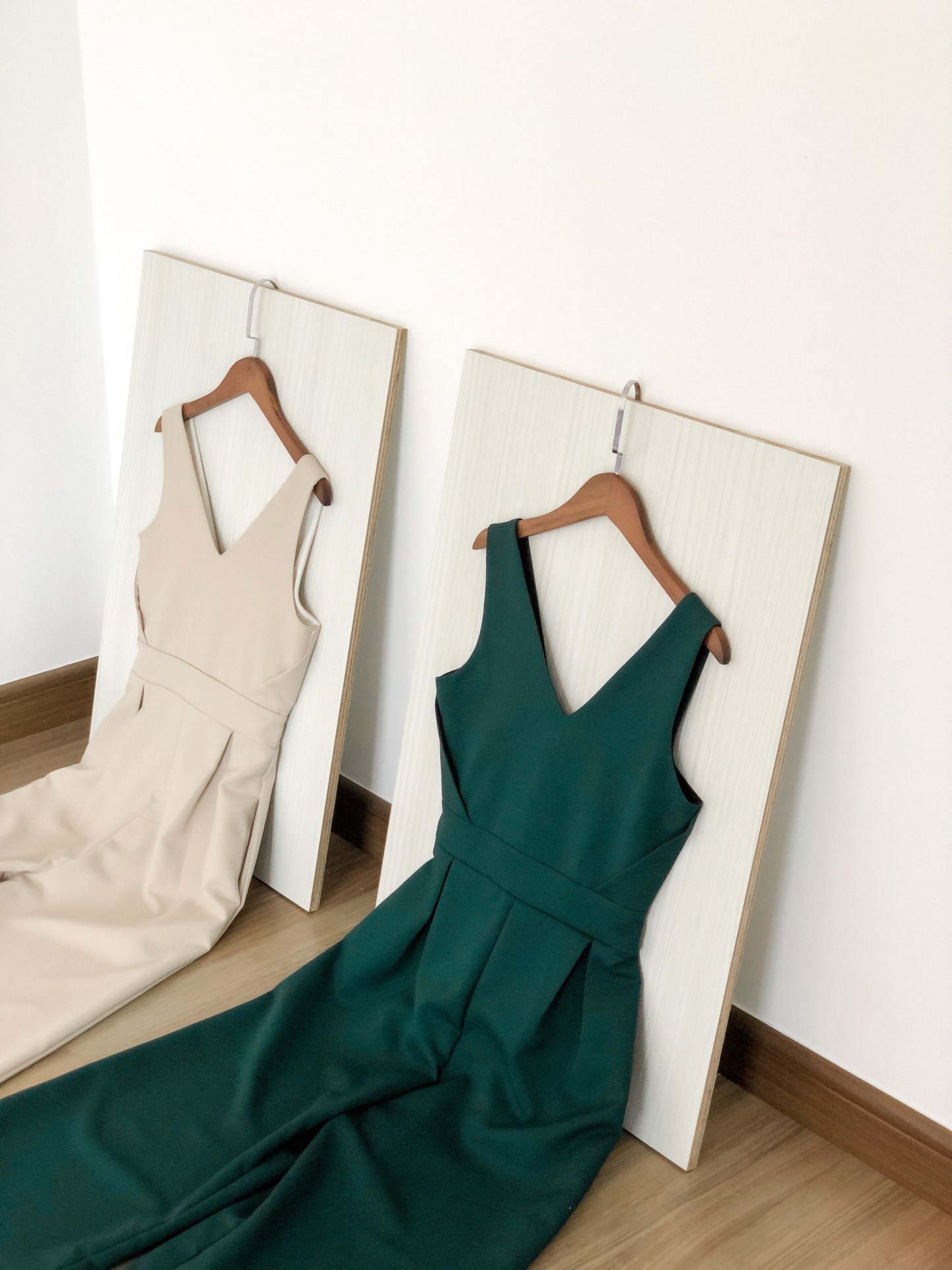 Astilba V-Neck Jumpsuit - Emerald