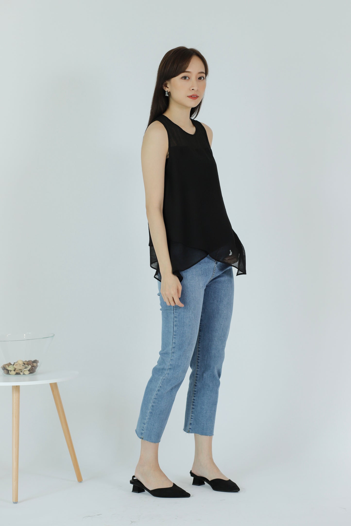 Aoife Asymmetric Hem Top - Black