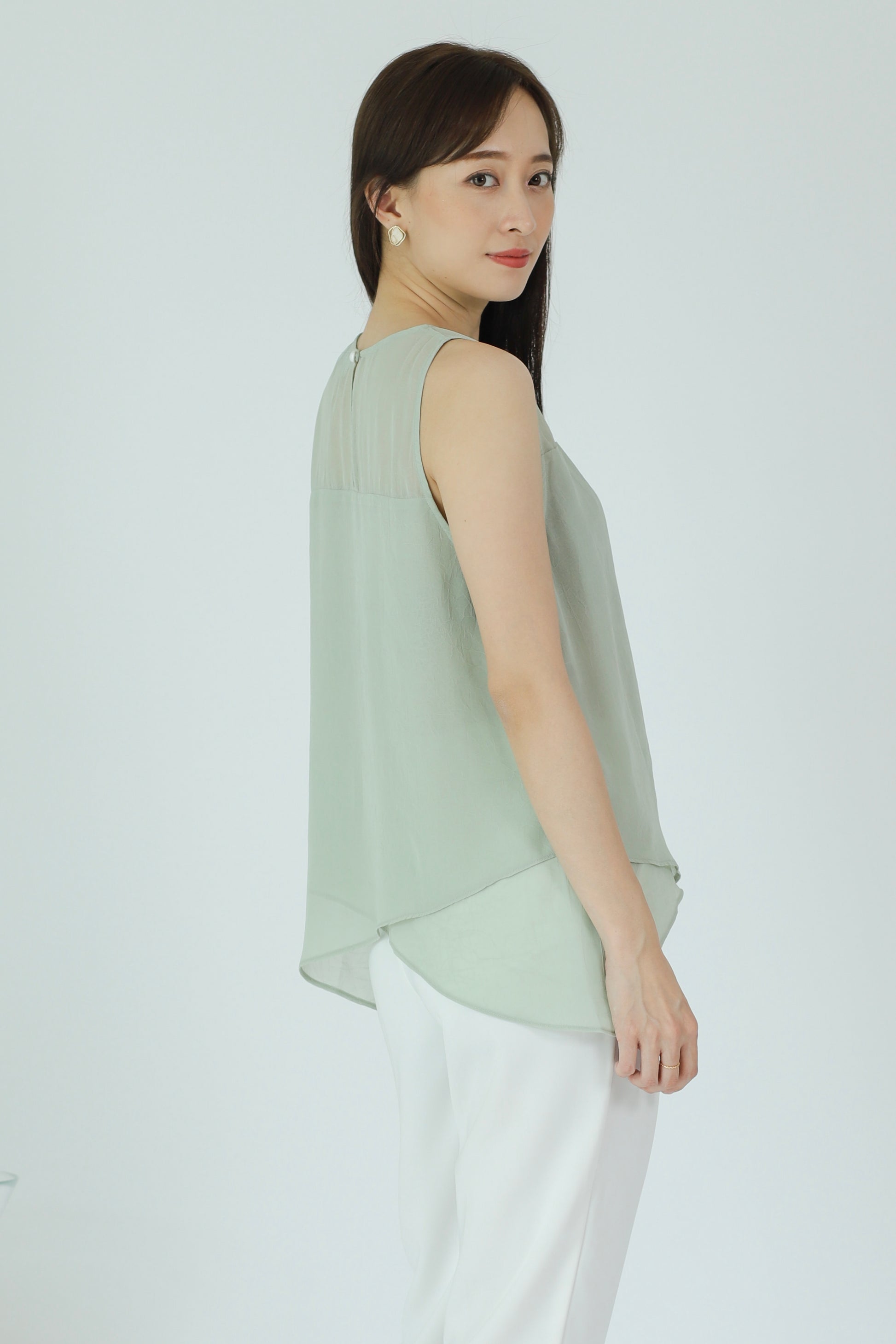Aoife Asymmetric Hem Top - Sage