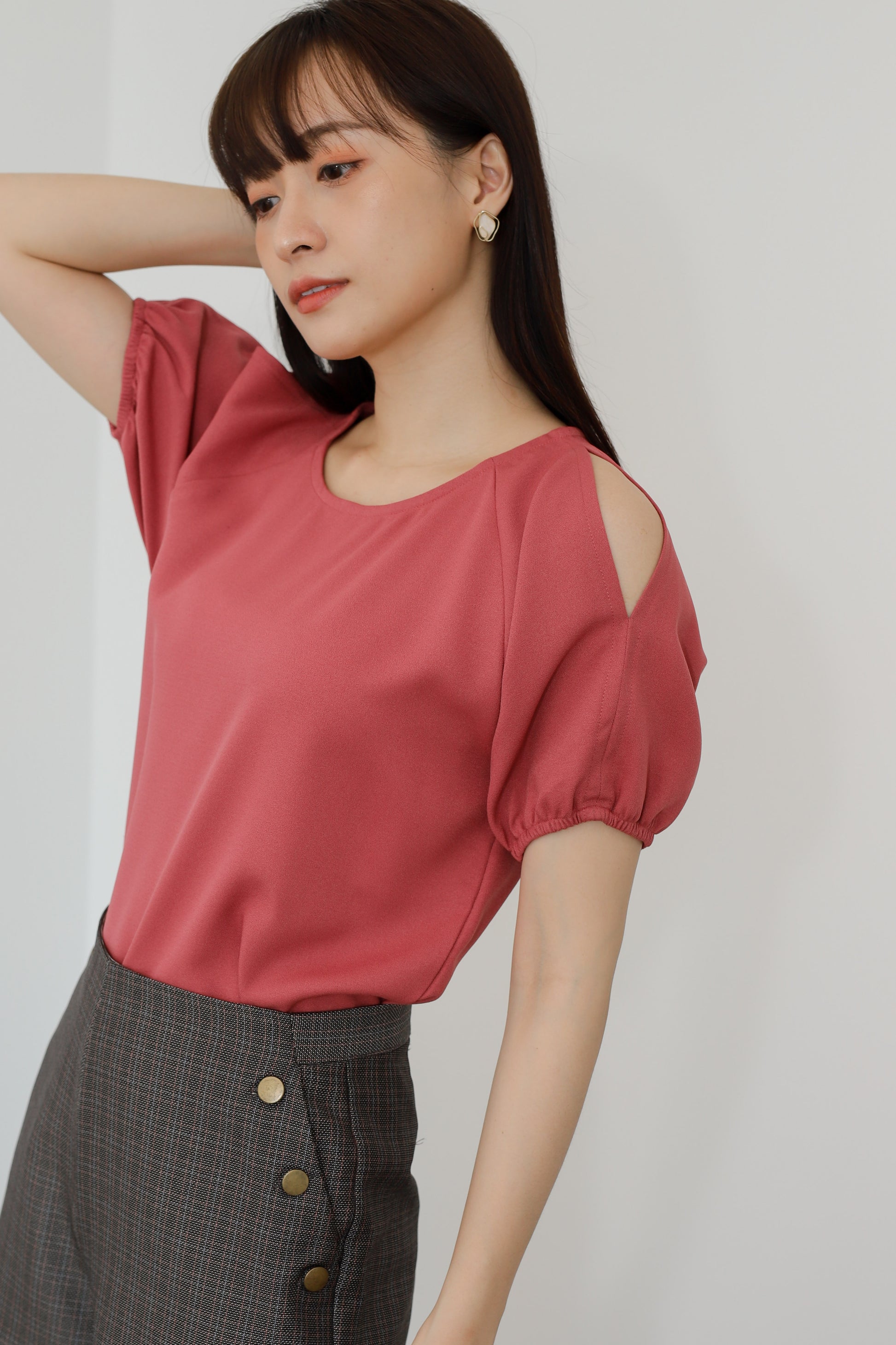 Bevlyn Cold Shoulder Blouse - Blush