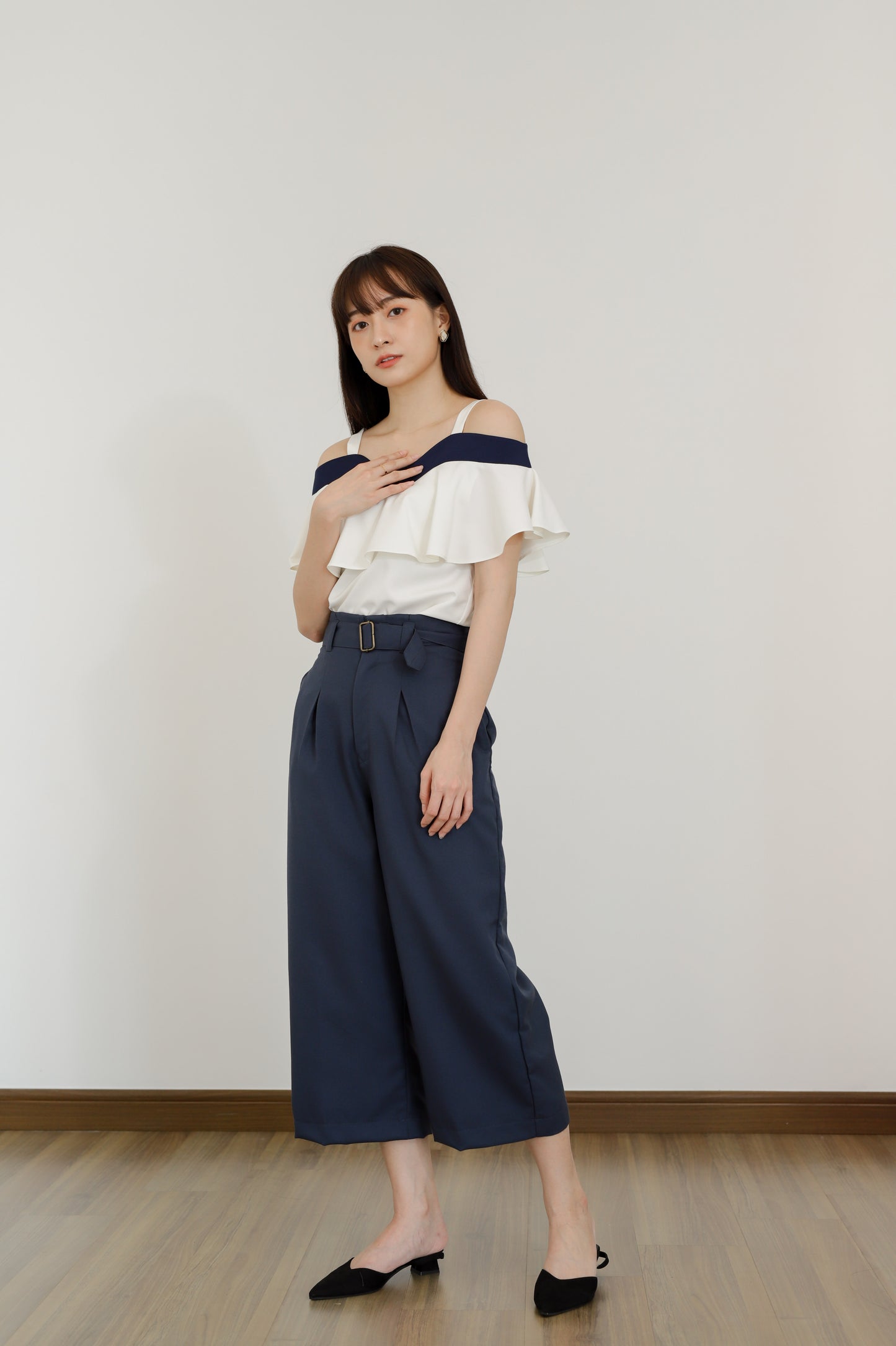 Ashe Wide Leg Cropped Pants - Blue