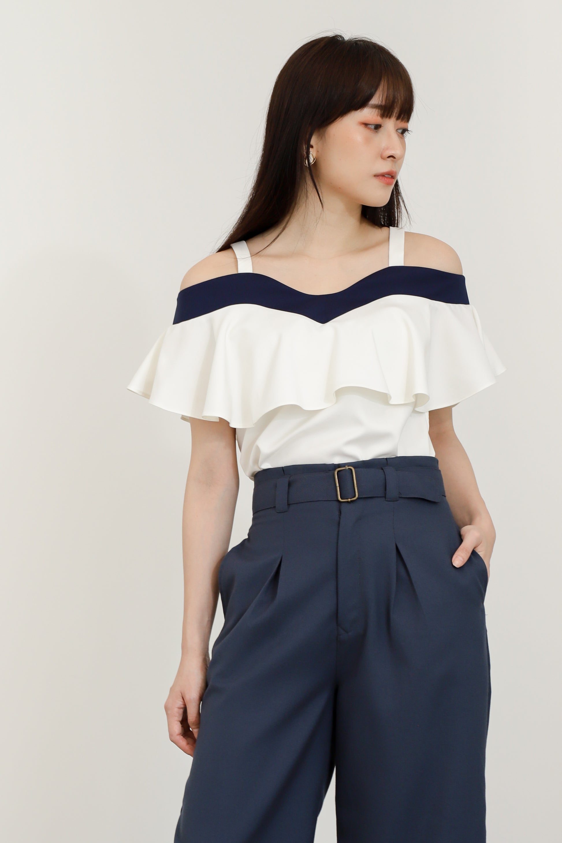 Winifred Ruffle Top - White/Navy