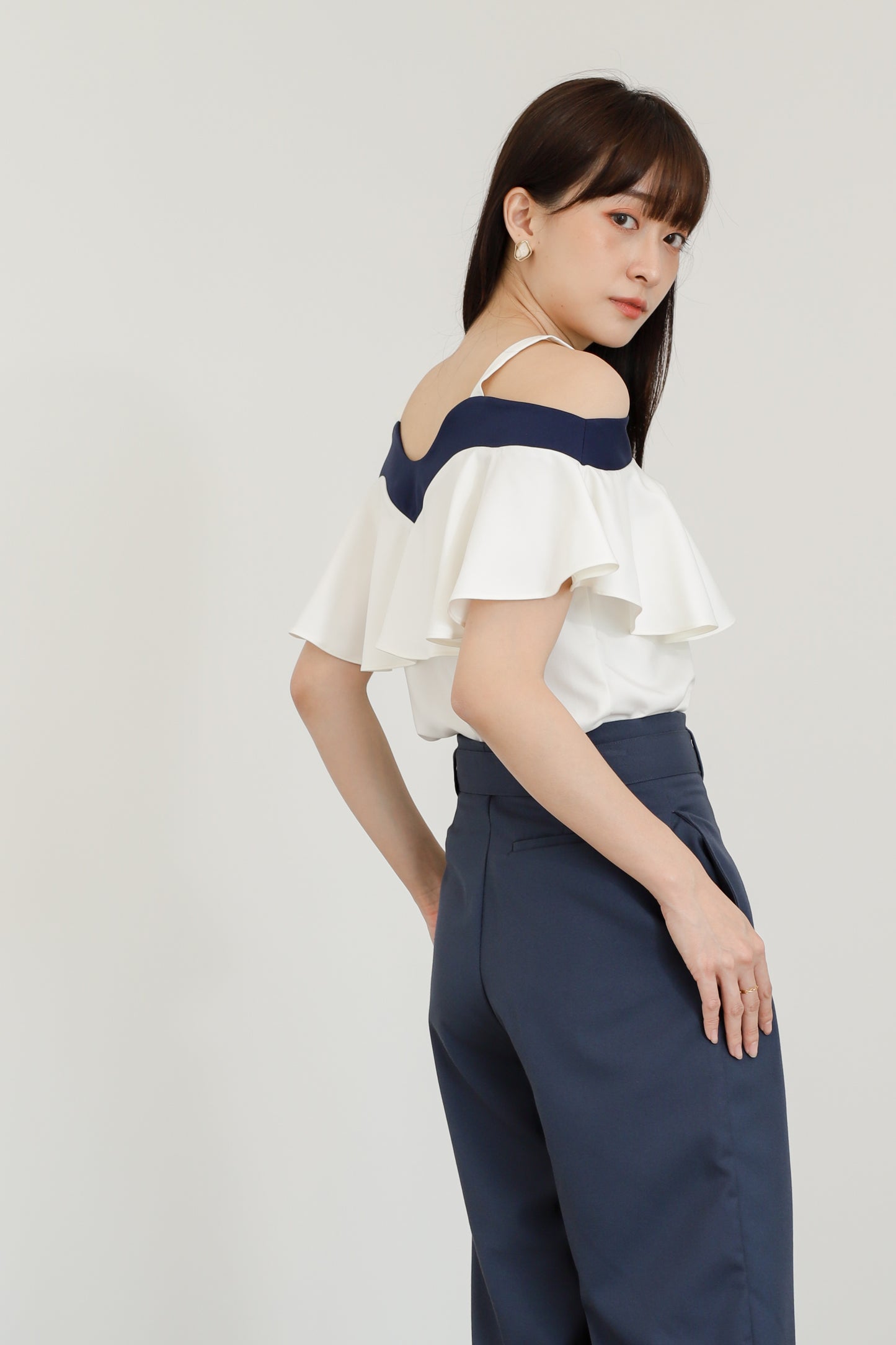 Winifred Ruffle Top - White/Navy