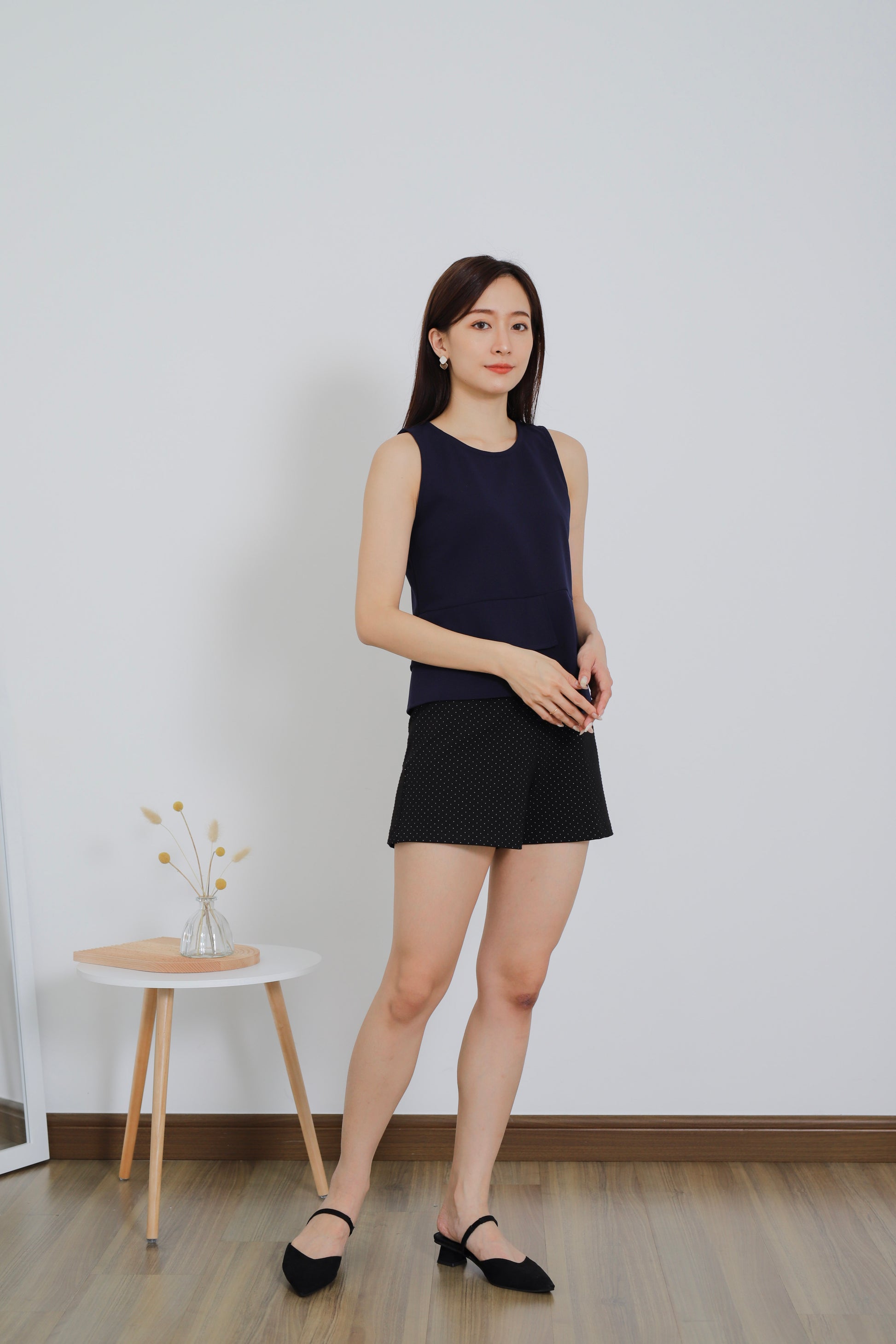 Mallory Asymmetric Hem Top - Navy
