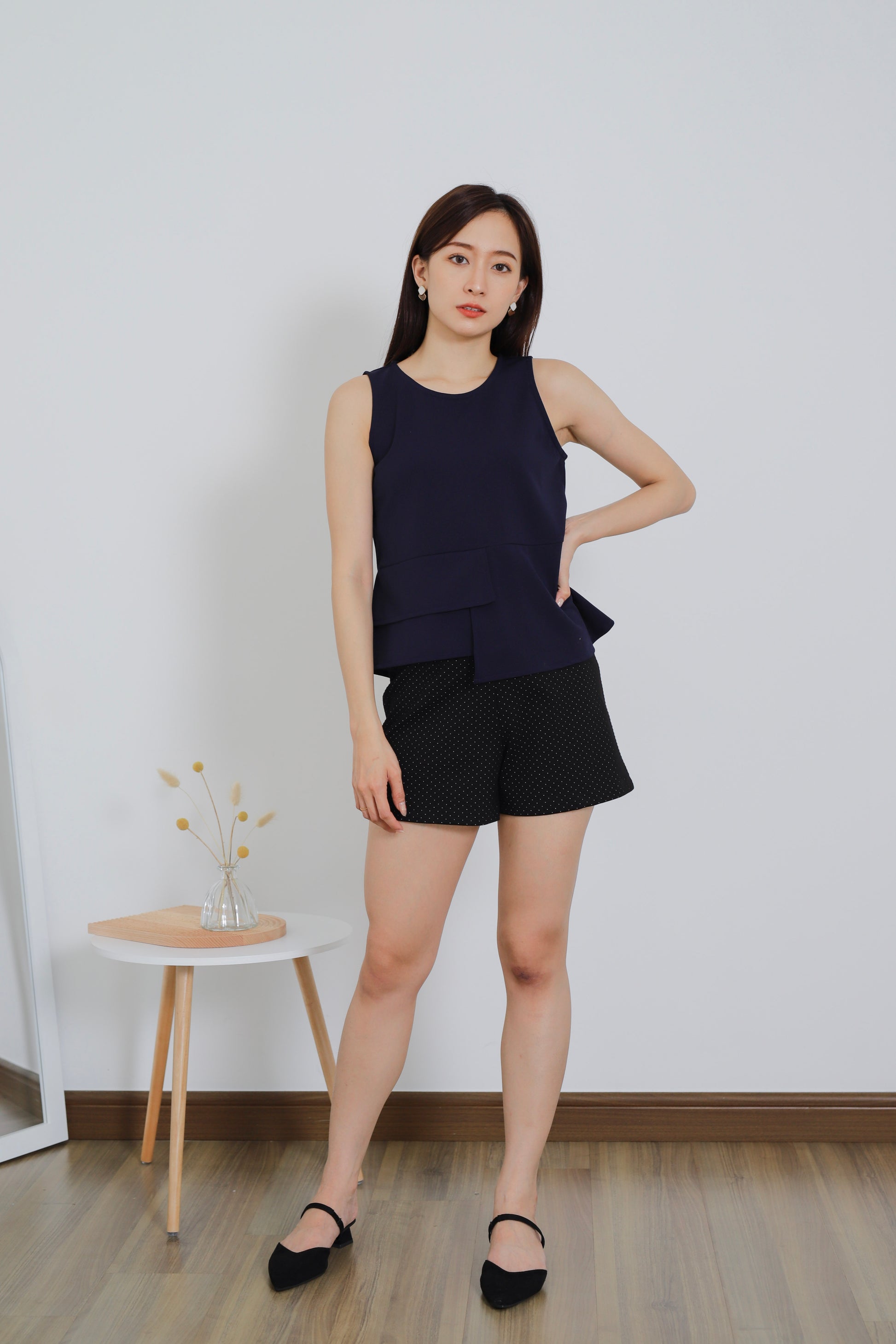 Mallory Asymmetric Hem Top - Navy