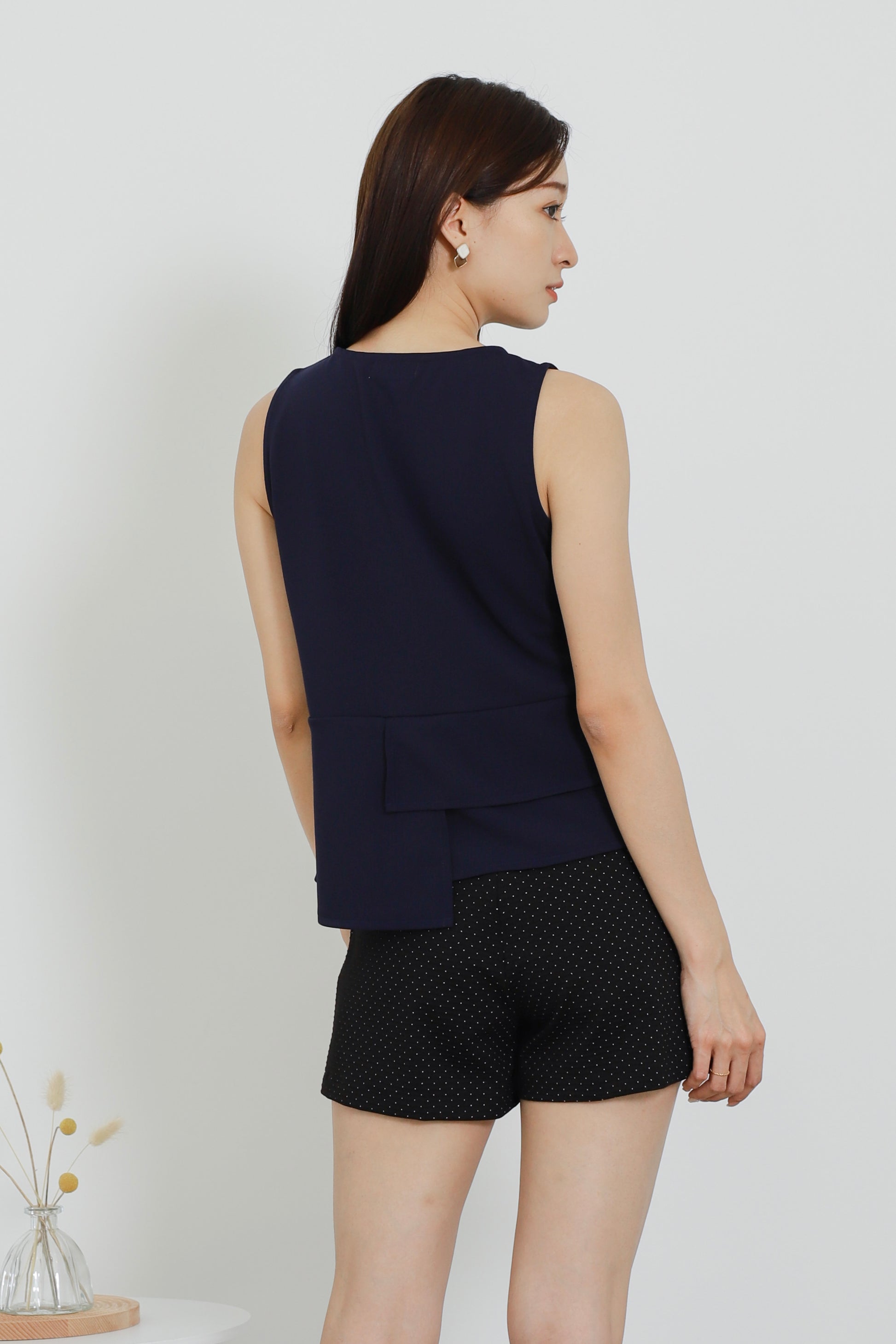 Mallory Asymmetric Hem Top - Navy
